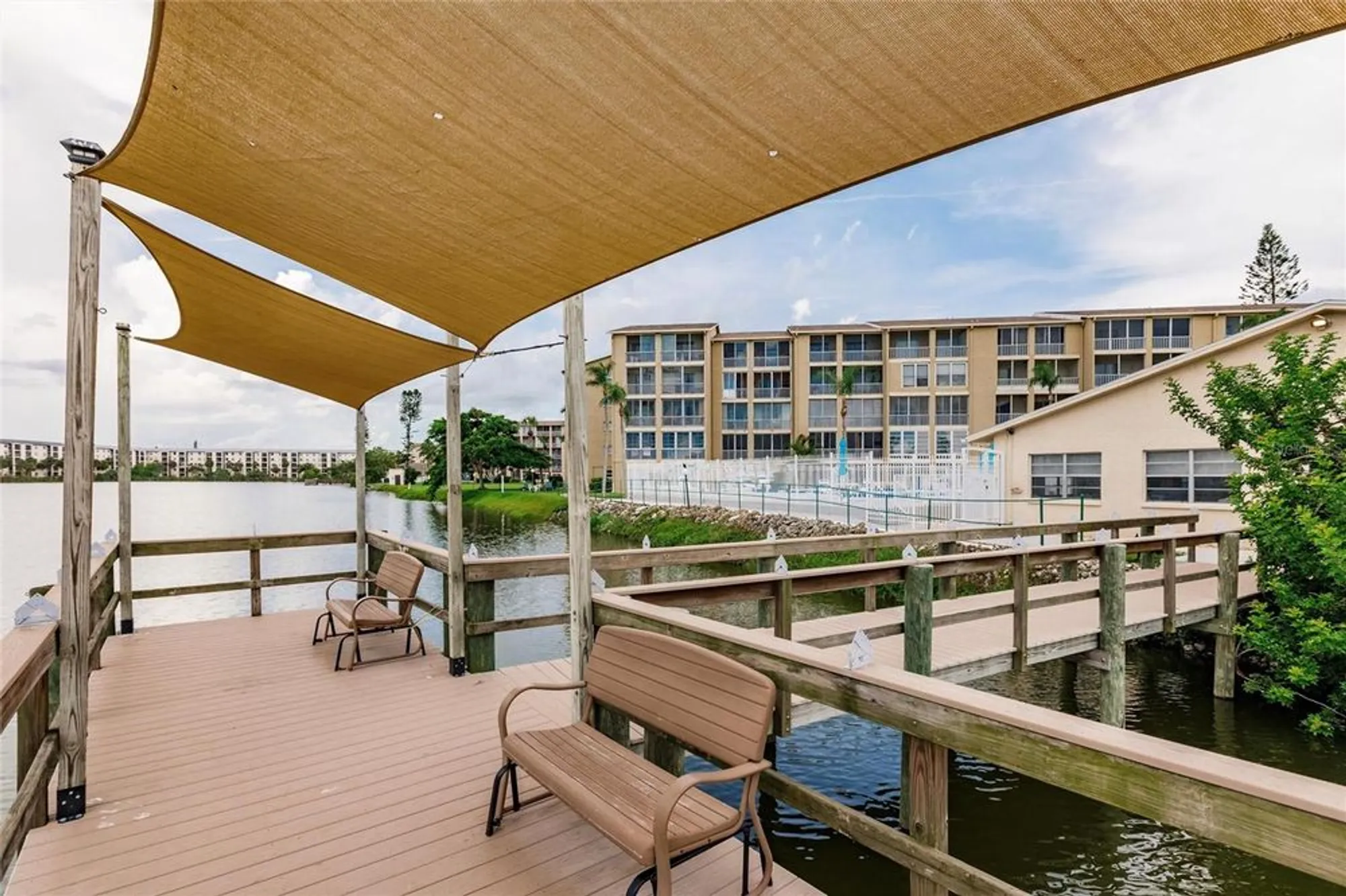 Property Slideshow image 52 of 64 | 3635 lake bayshore dr j-410, Bradenton, FL, 34205