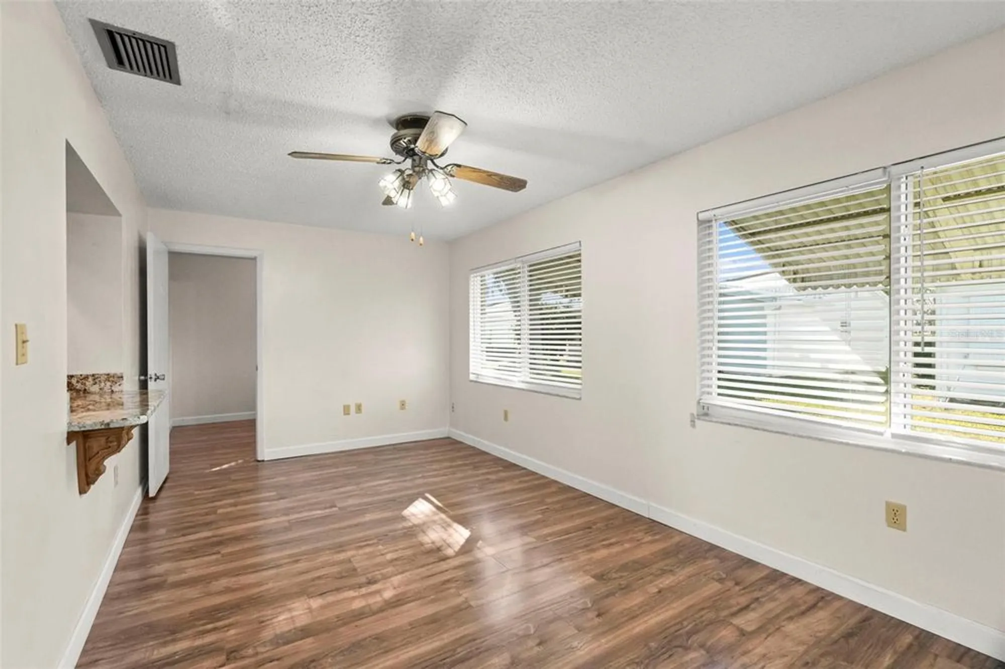 Property Slideshow image 14 of 28 | 9306 42nd st, Pinellas Park, FL, 33782