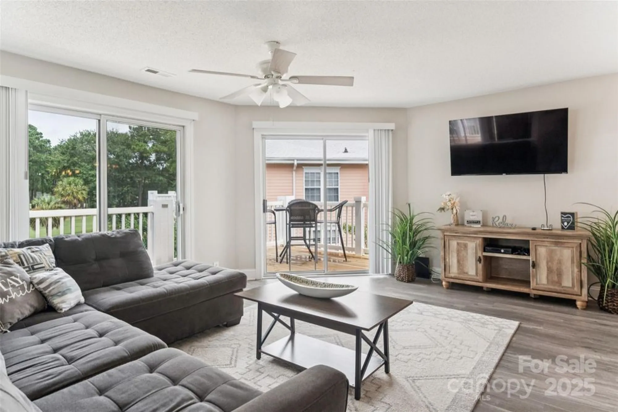 Property Slideshow image 2 of 15 | 330 s middleton dr 1709, Calabash, NC, 28467