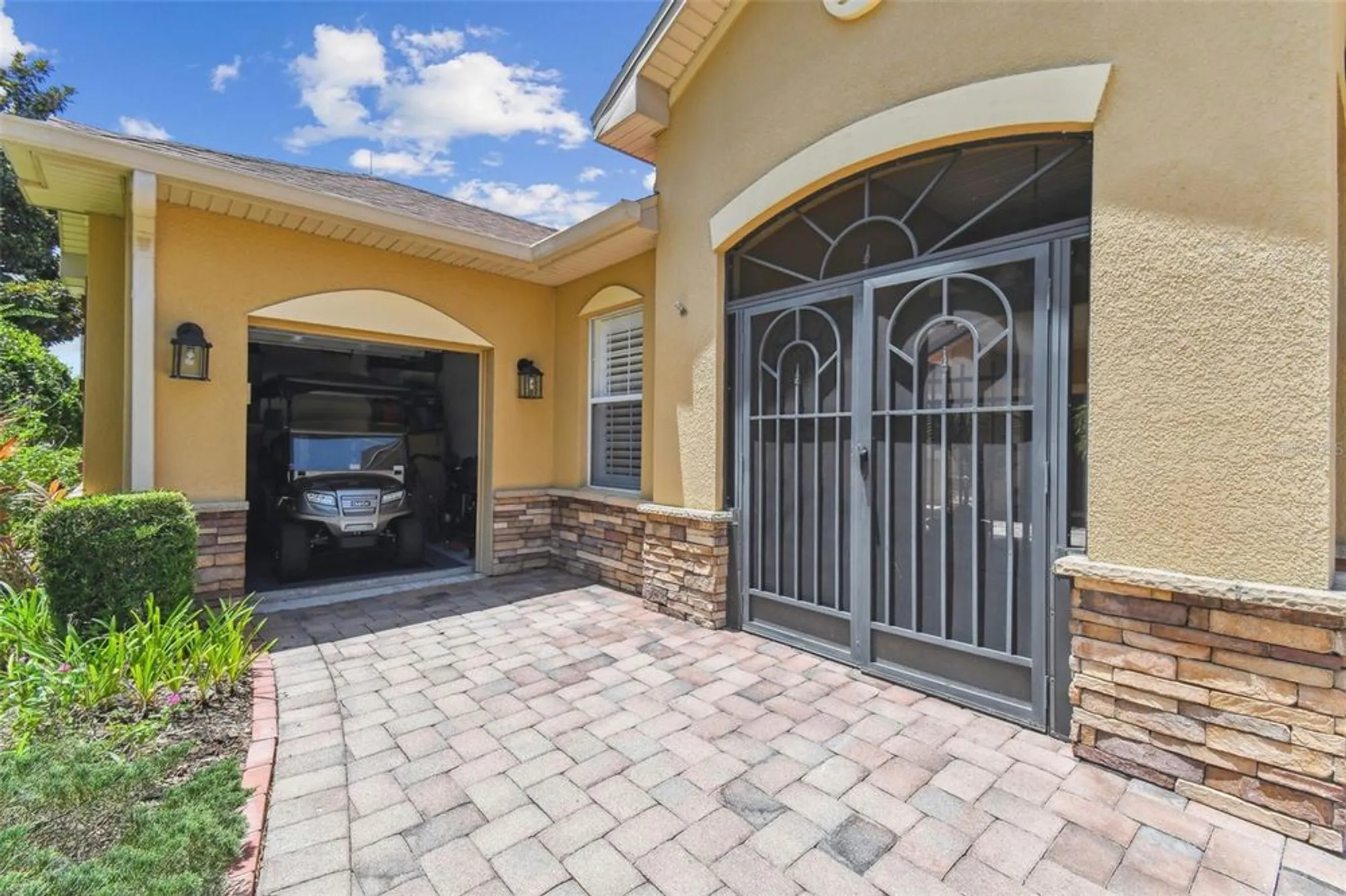 Property Slideshow image 4 of 72 | 217 sorrento rd, Kissimmee, FL, 34759