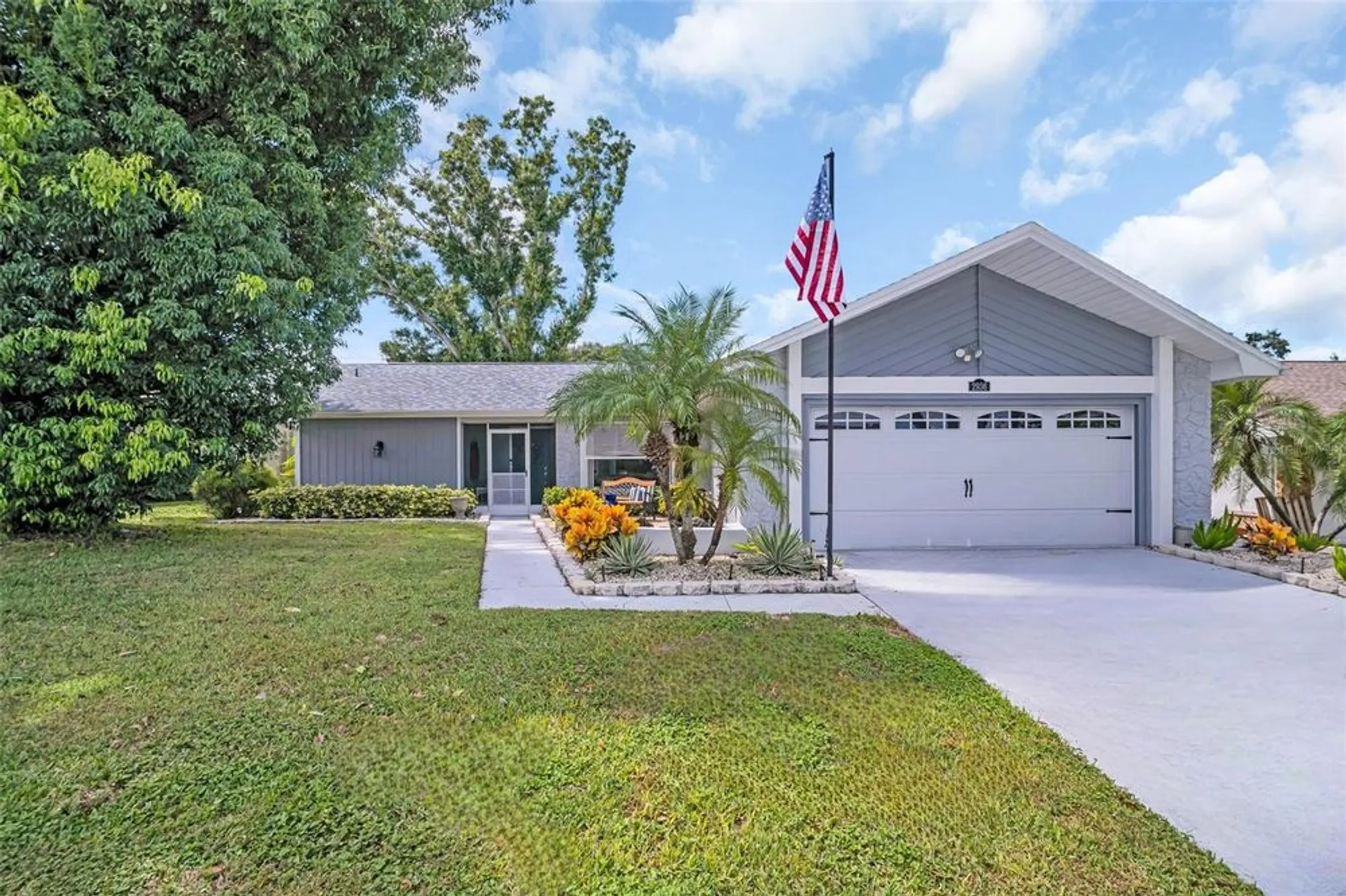 Property Slideshow image 1 of 55 | 2936 macalpin dr, Palm Harbor, FL, 34684