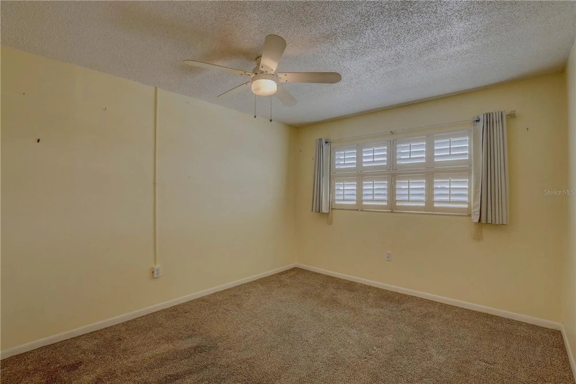 Property Slideshow image 23 of 41 | 5501 80th st n unit 406, Saint Petersburg, FL, 33709