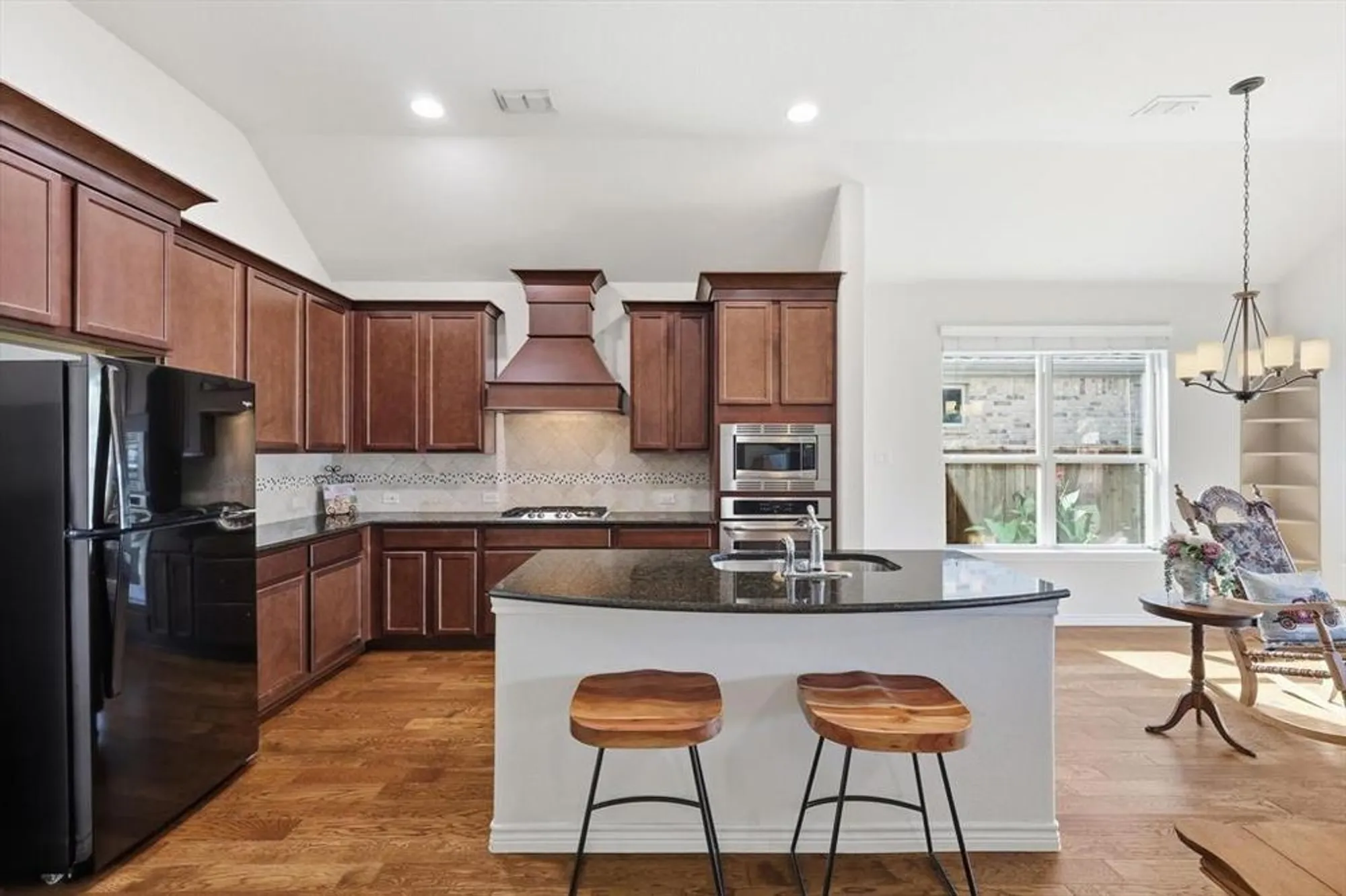 Property Slideshow image 3 of 31 | 600 caudle ln, Savannah, TX, 76227