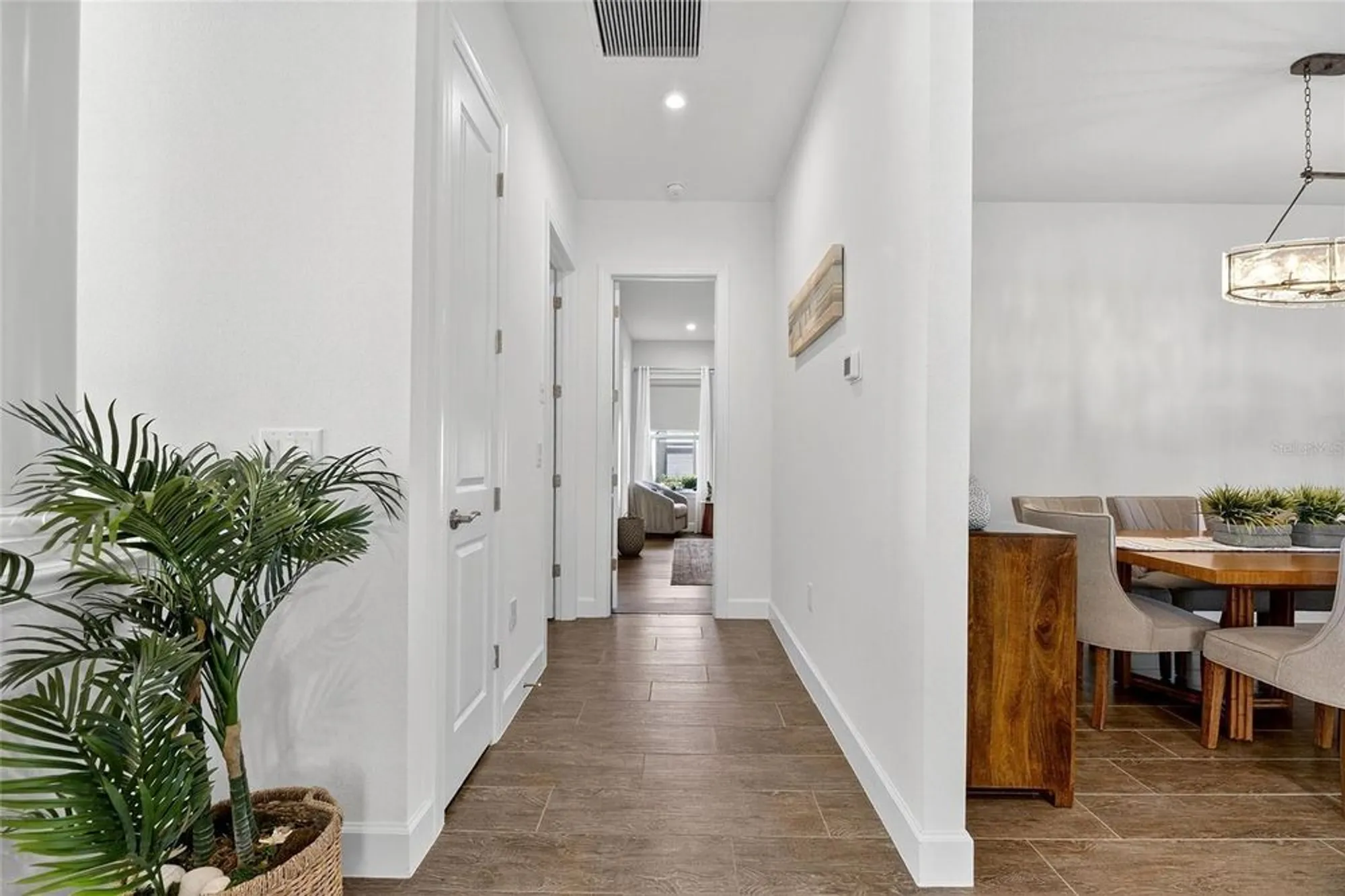Property Slideshow image 17 of 99 | 11121 egeria dr, Odessa, FL, 33556