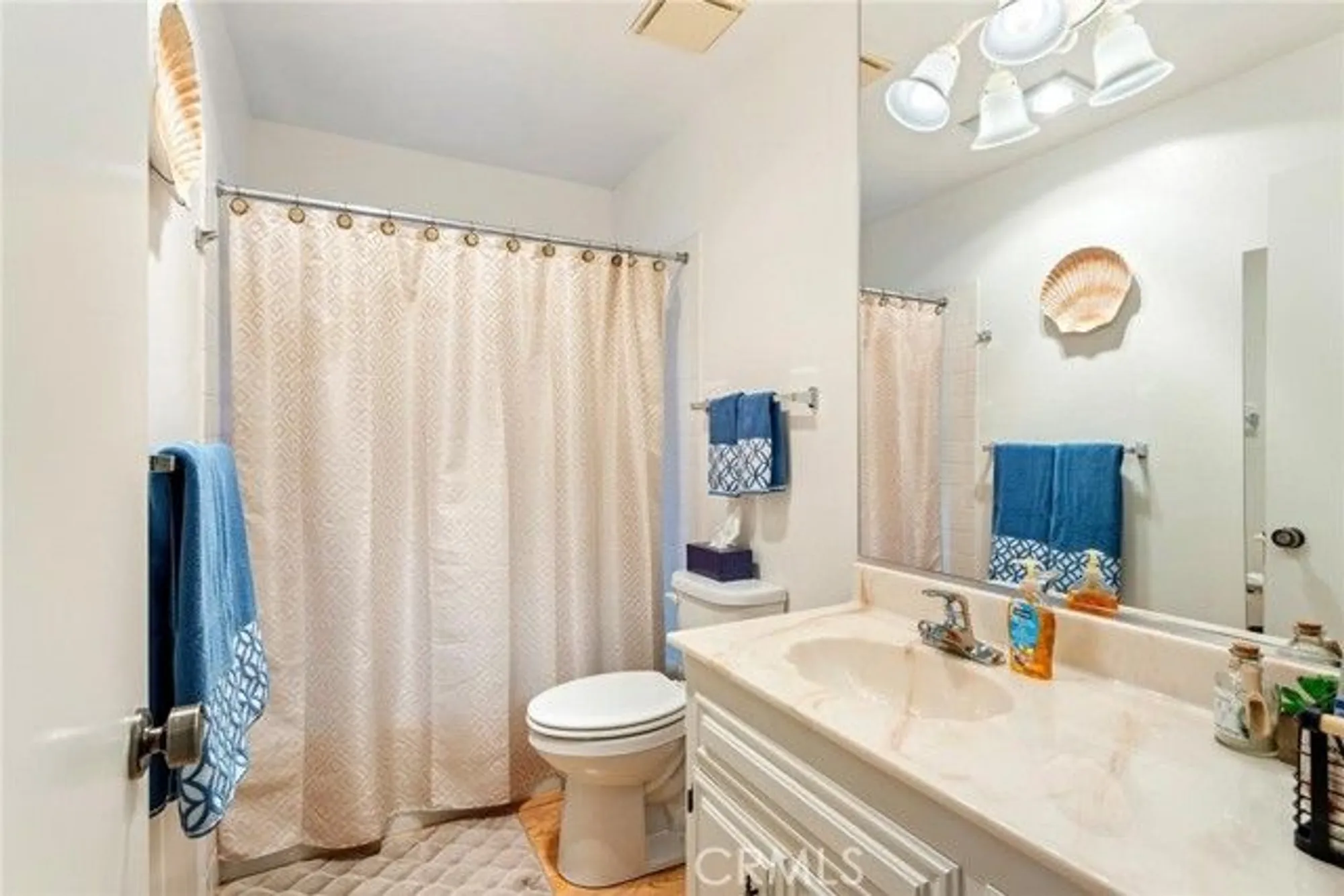 Property Slideshow image 10 of 39 | 2059 silver oak way, Hemet, CA, 92545