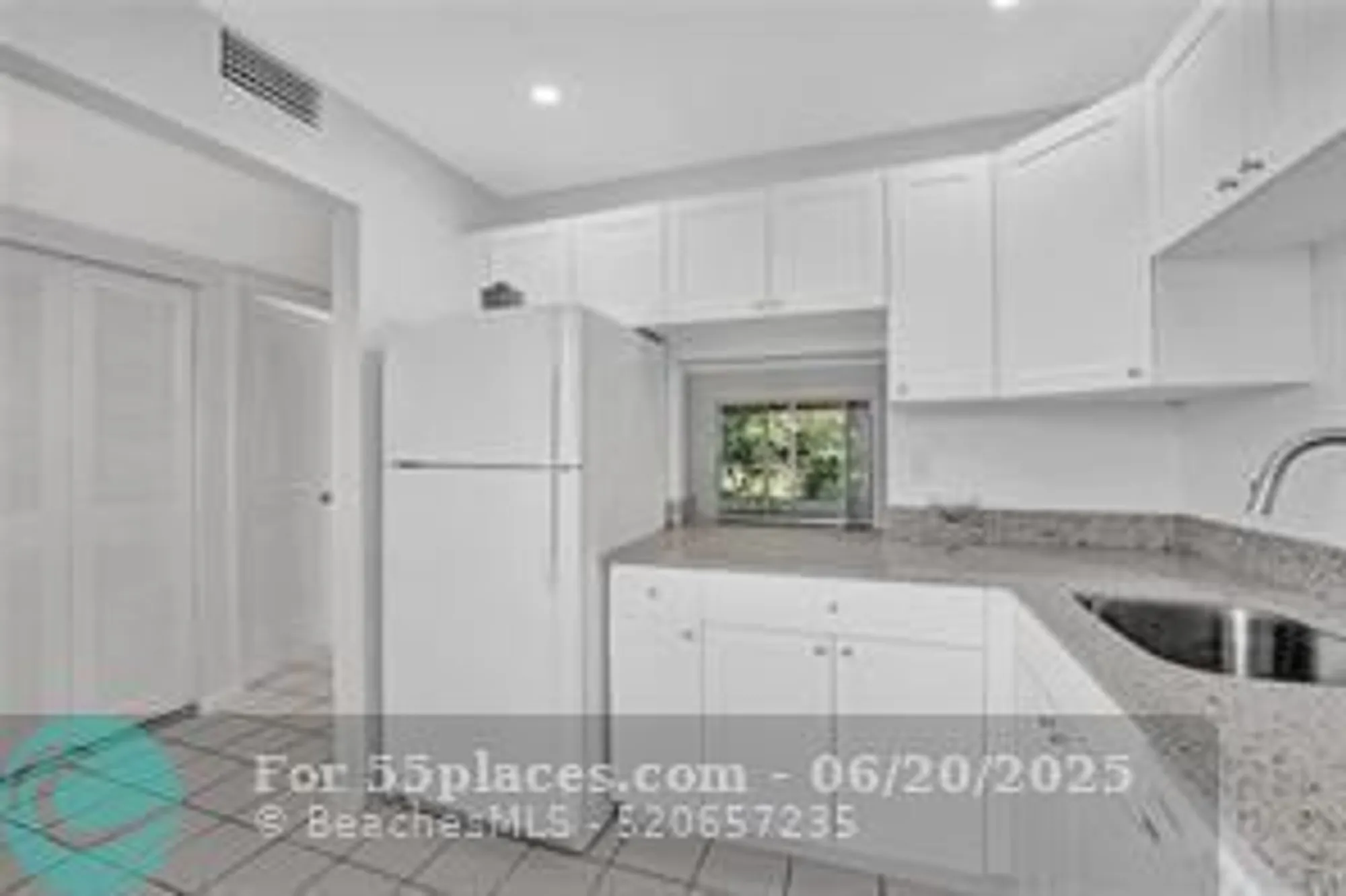 Property Slideshow image 4 of 15 | 7605 nw 5th pl apt 101, Margate, FL, 33063