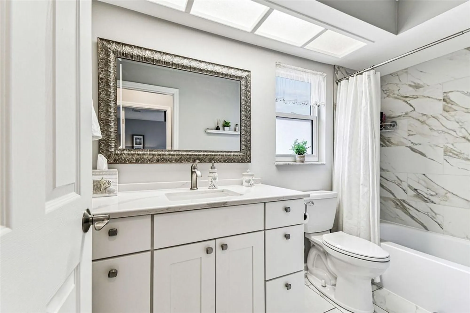 Property Slideshow image 25 of 99 | 2834 thistle ct, Palm Harbor, FL, 34684