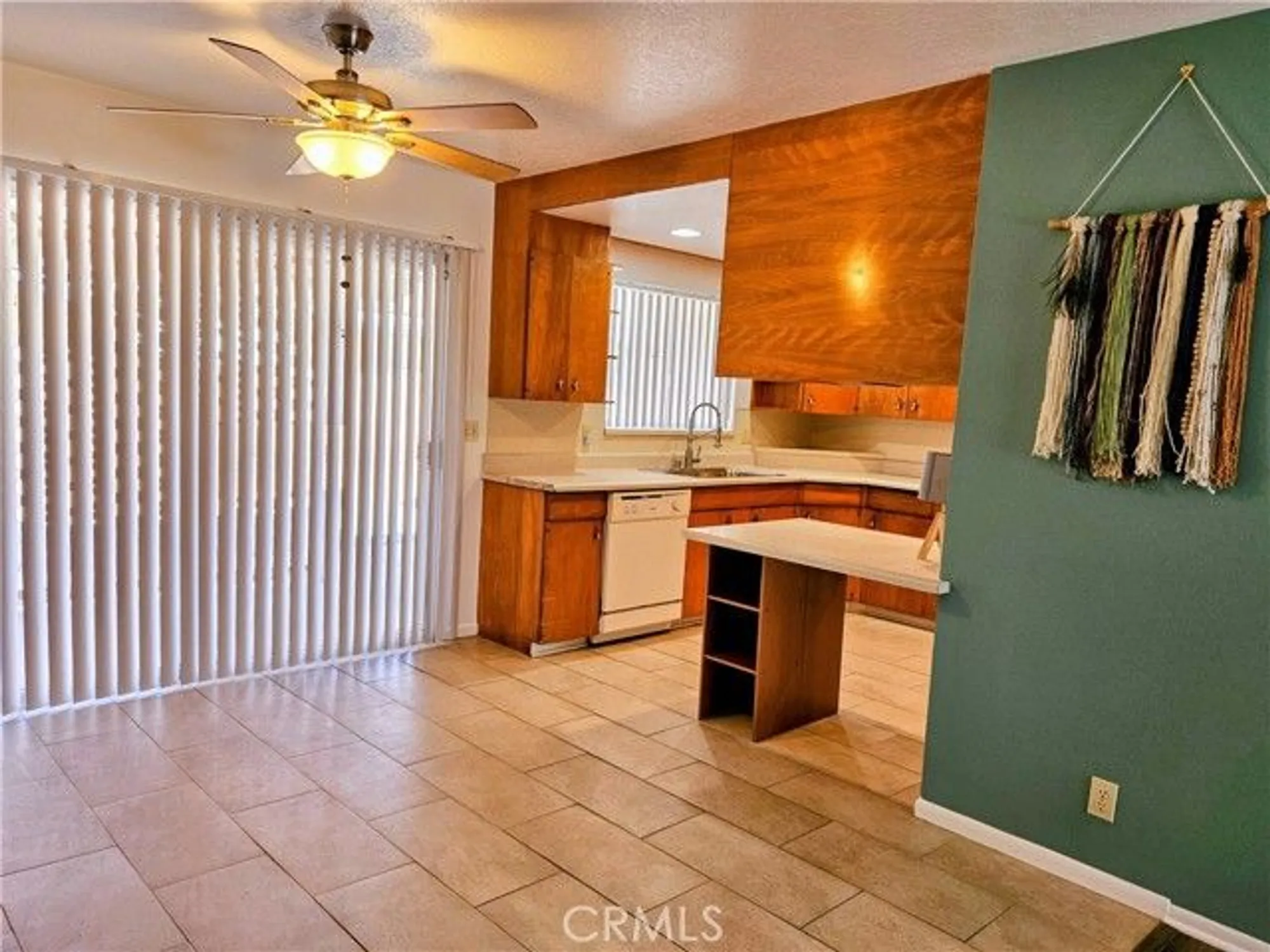 Property Slideshow image 6 of 21 | 1580 w whittier ave, Hemet, CA, 92543