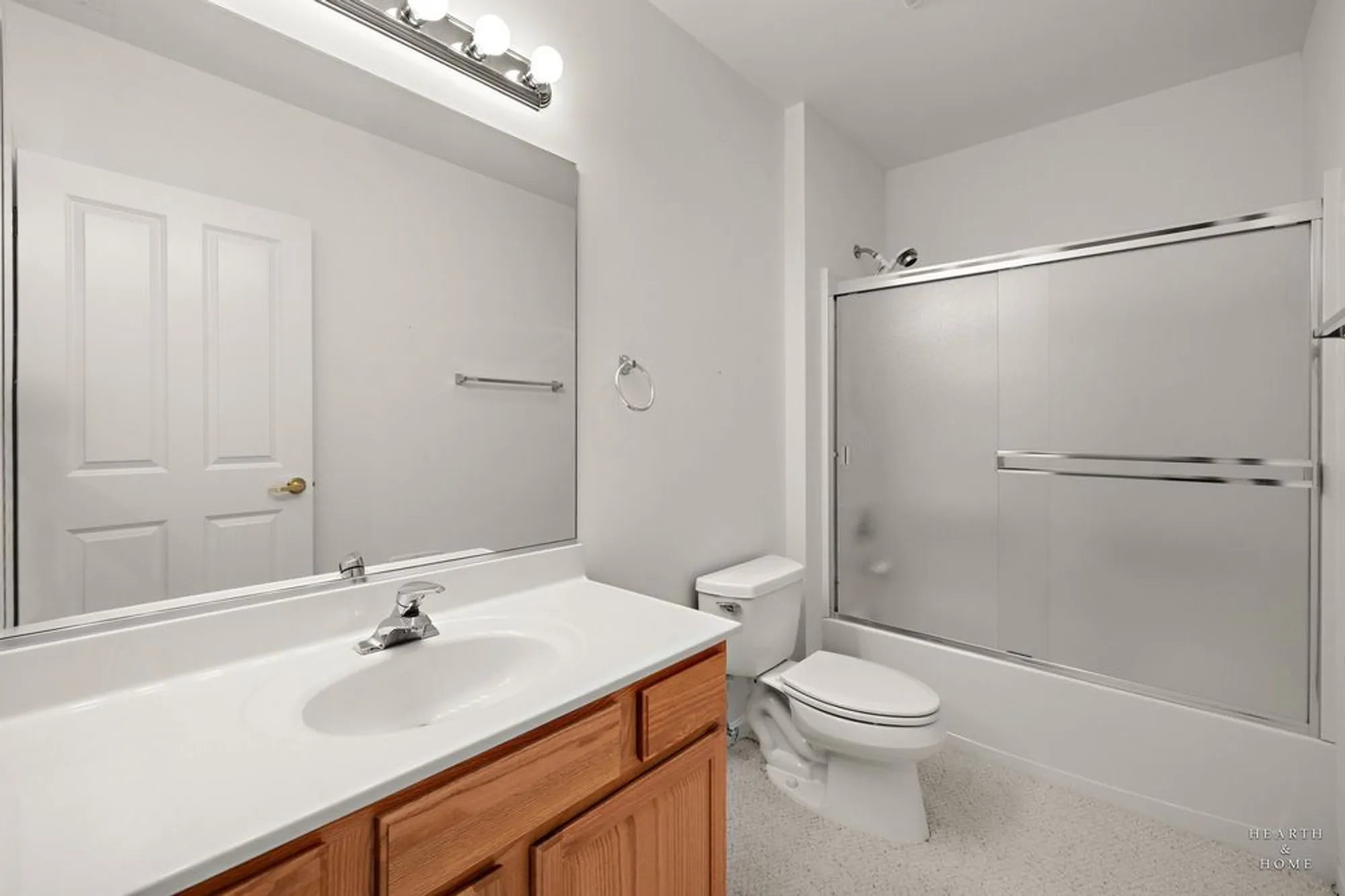 Property Slideshow image 32 of 44 | 13116 eakin creek ct, Huntley, IL, 60142