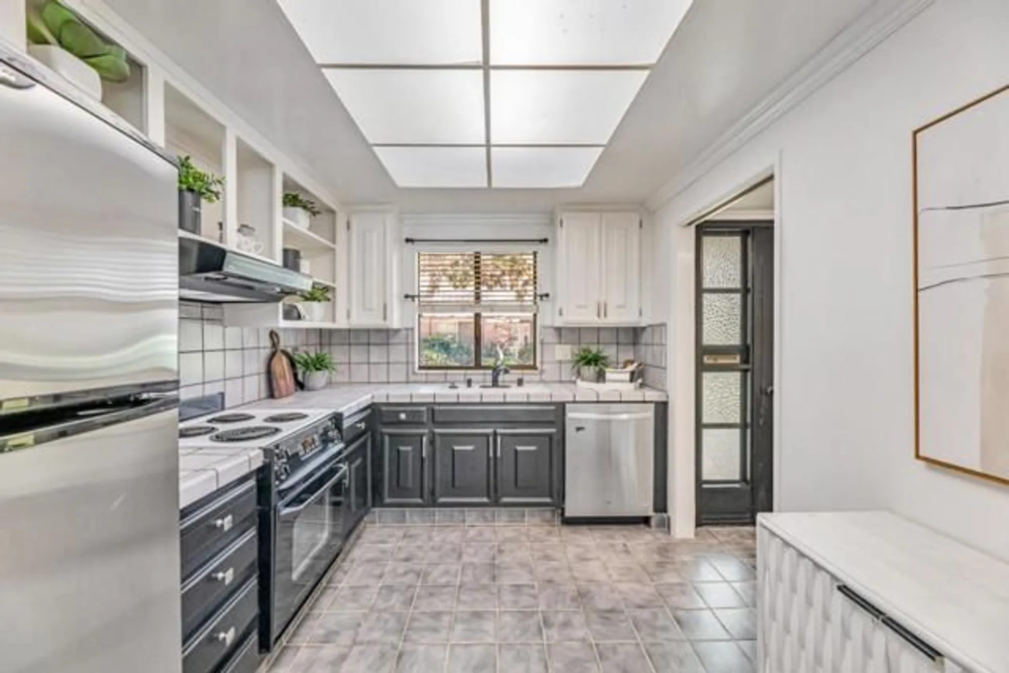 Property Slideshow image 9 of 29 | 5264 cribari hts, San Jose, CA, 95135