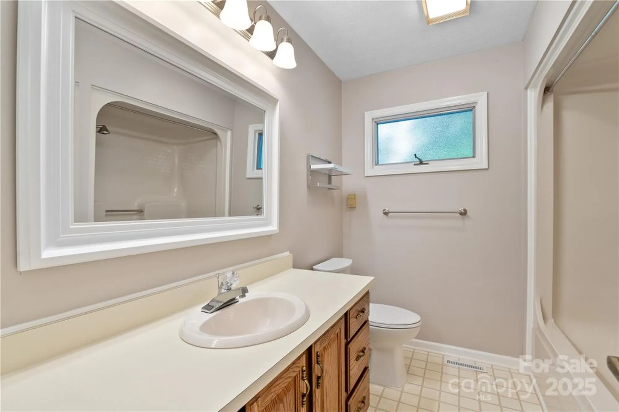 Property Slideshow image 17 of 32 | 131 jenny lind dr, Hendersonville, NC, 28791