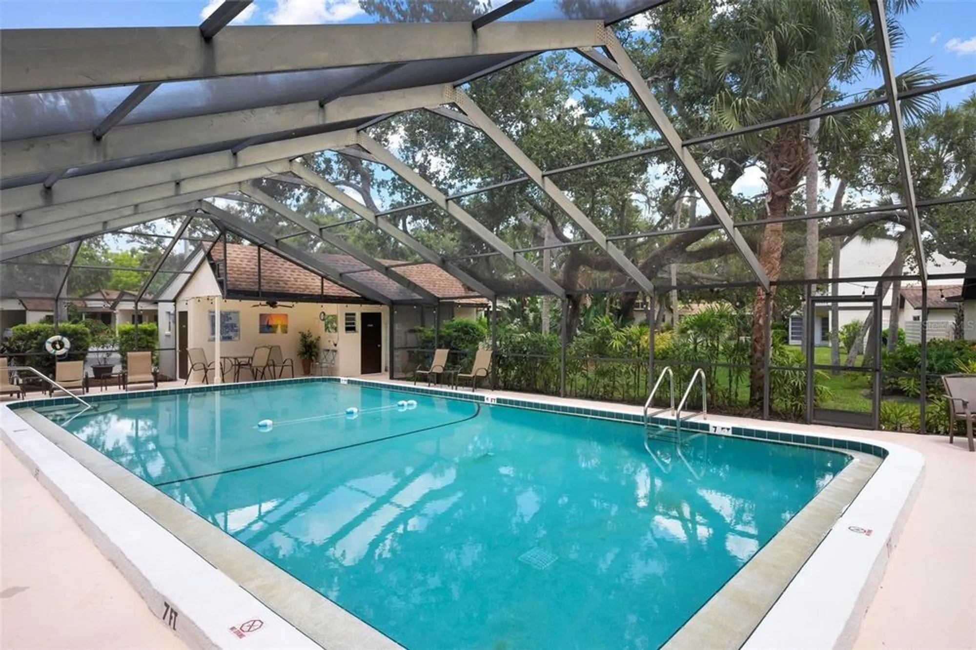 Property Slideshow image 25 of 25 | 2227 circlewood dr # 52, Sarasota, FL, 34231