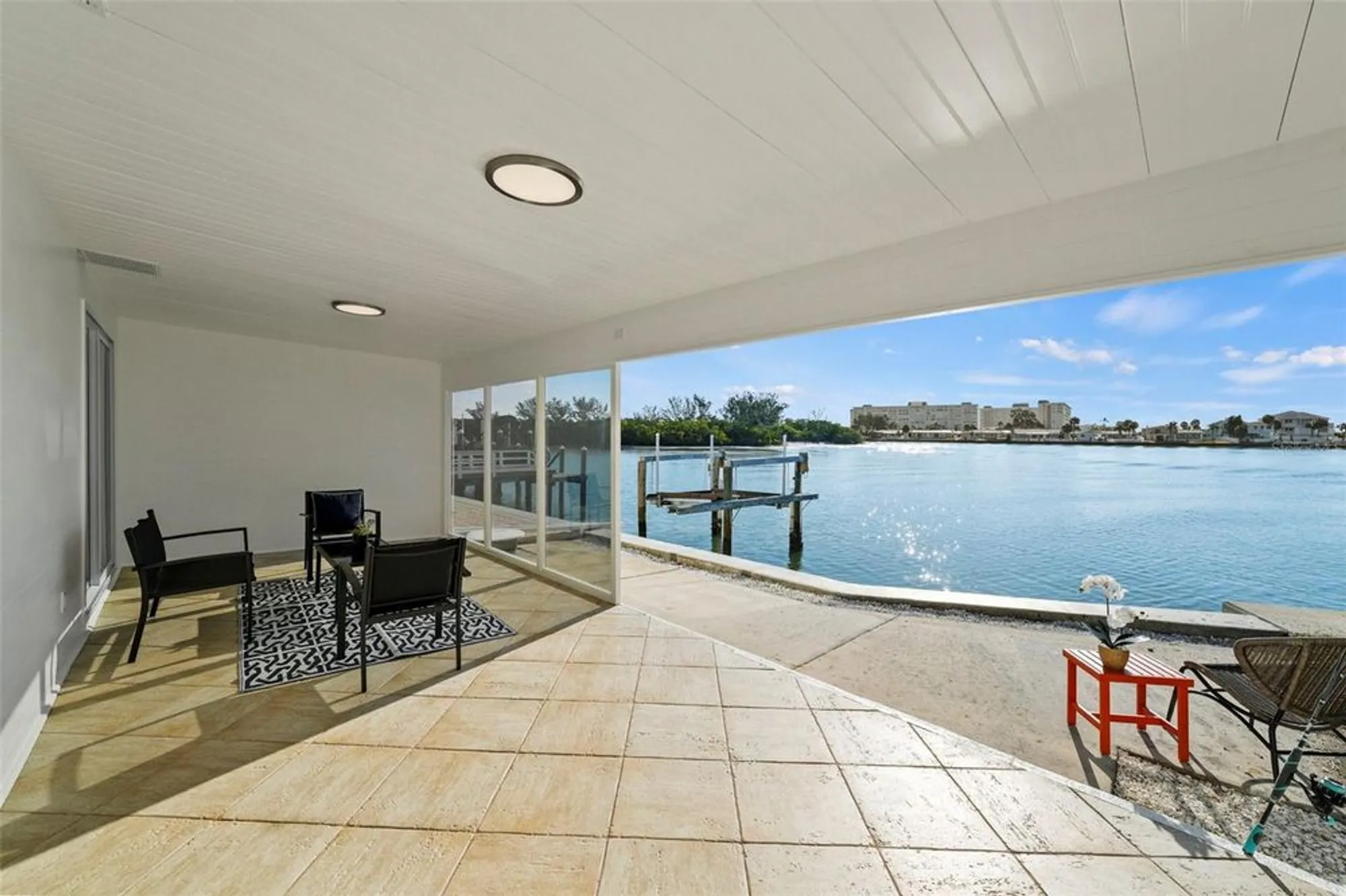 Property Slideshow image 38 of 54 | 642 boca ciega point blvd s, St Petersburg, FL, 33708