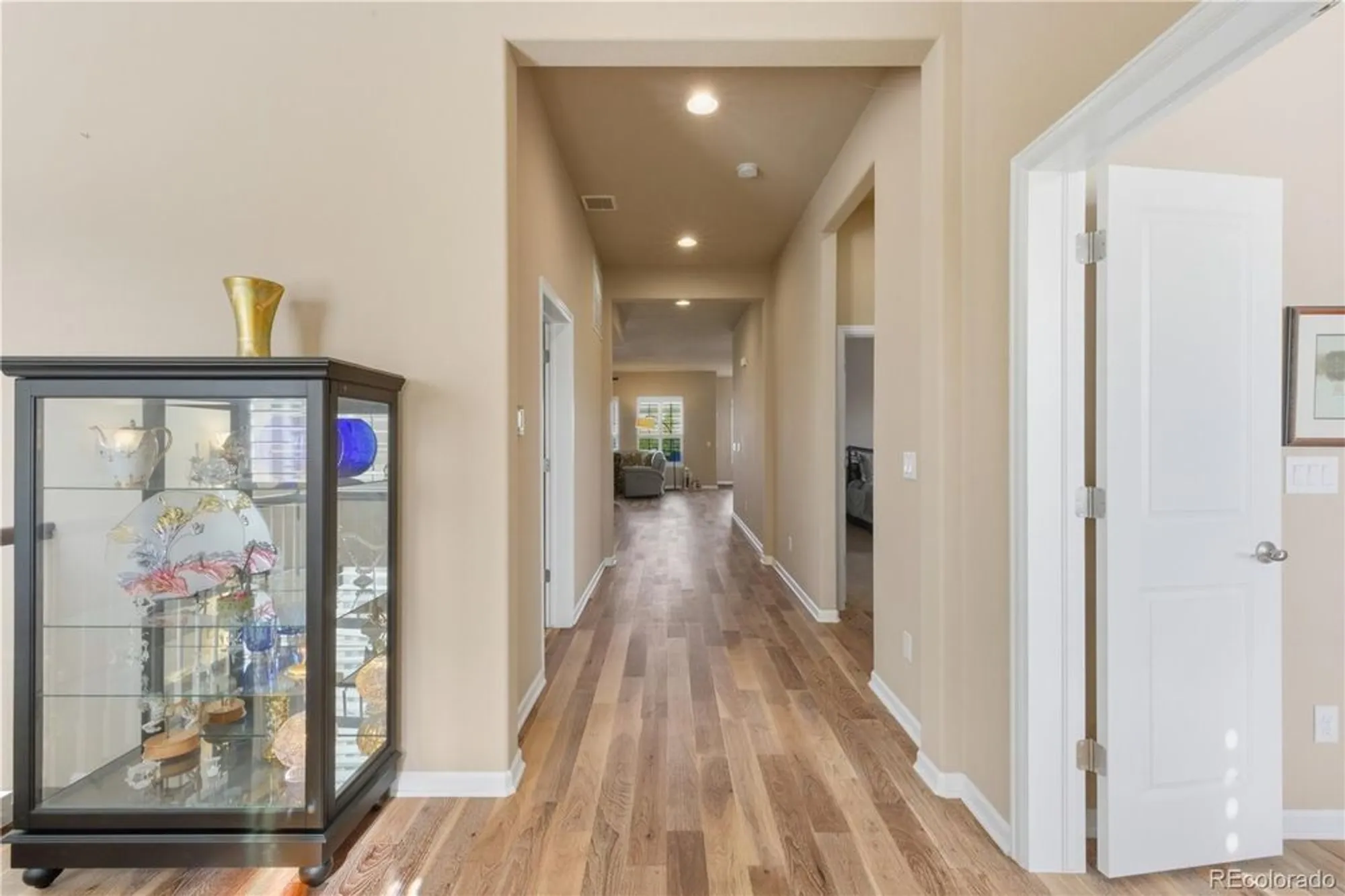 Property Slideshow image 11 of 50 | 3763 wild horse dr, Broomfield, CO, 80023