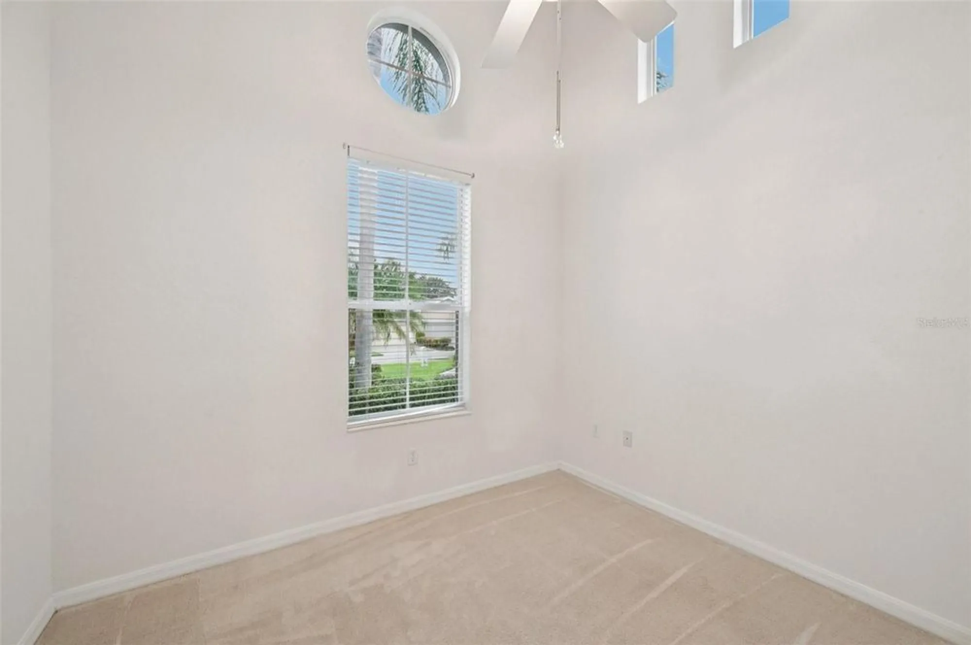 Property Slideshow image 16 of 43 | 2040 sifield greens way # 24, Sun City Center, FL, 33573