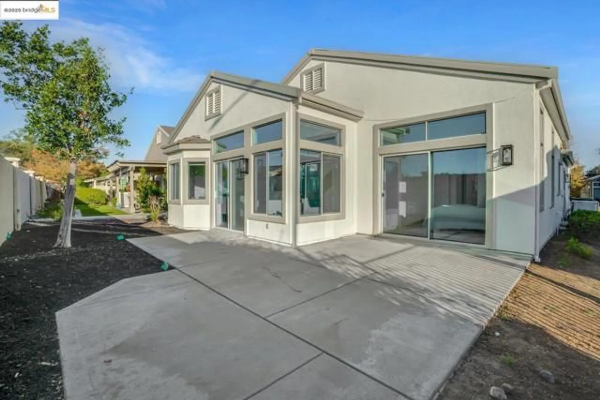 Property Slideshow image 29 of 44 | 1898 crispin dr, Brentwood, CA, 94513