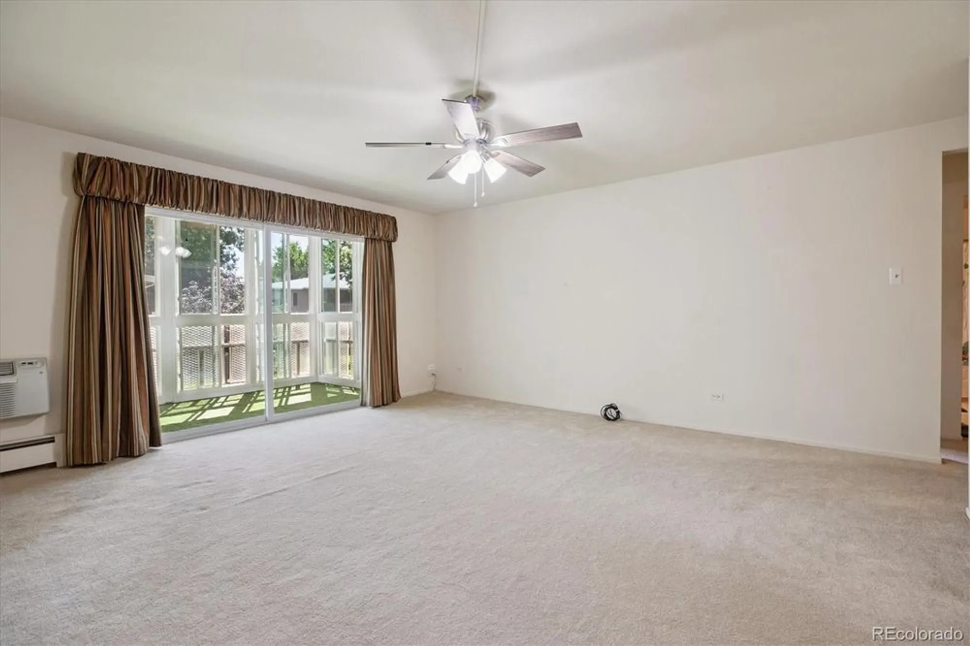 Property Slideshow image 10 of 19 | 725 s clinton st 2b, Denver, CO, 80247