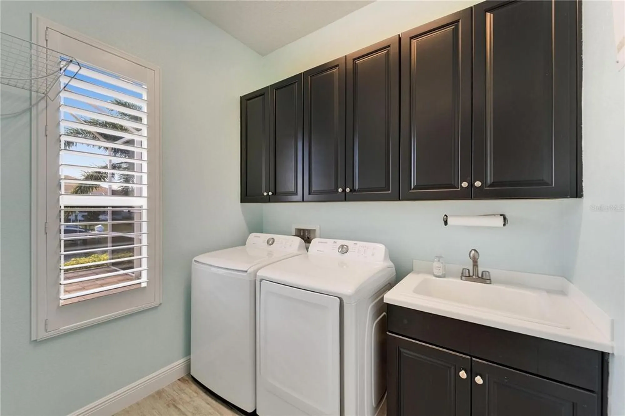Property Slideshow image 40 of 80 | 721 manns harbor dr, Apollo Beach, FL, 33572