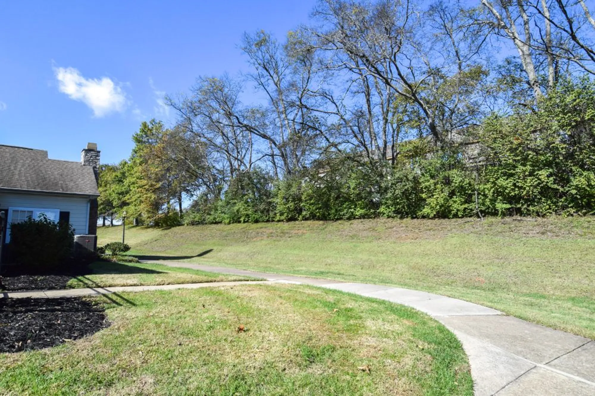 Property Slideshow image 12 of 55 | 825 browns ln, Gallatin, TN, 37066