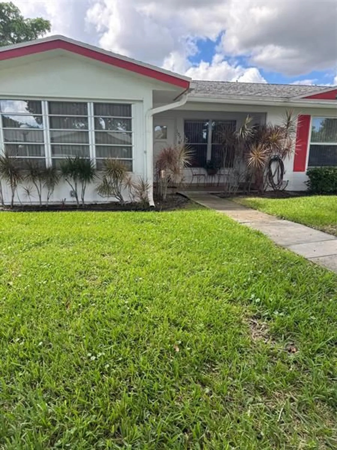 Property Slideshow image 1 of 24 | 1071 nw 88th ave # 93a, Plantation, FL, 33322