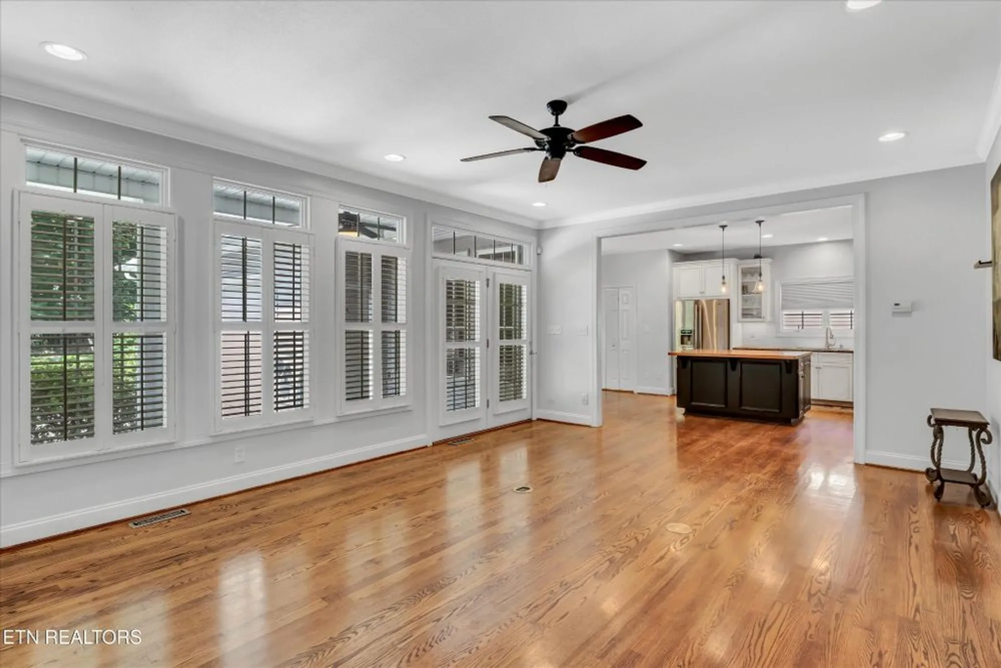 Property Slideshow image 4 of 25 | 140 ootsima way, Loudon, TN, 37774