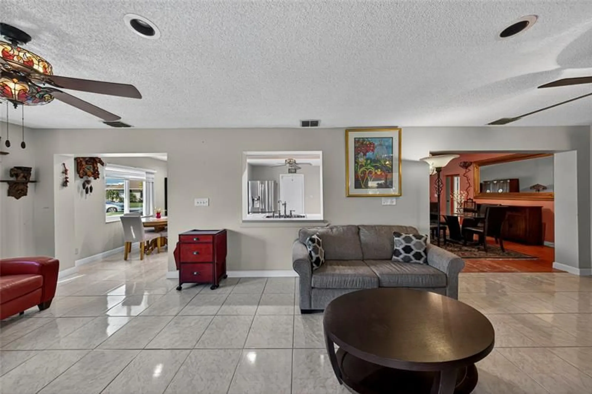 Property Slideshow image 18 of 50 | 9812 nw 75th ct, Tamarac, FL, 33321