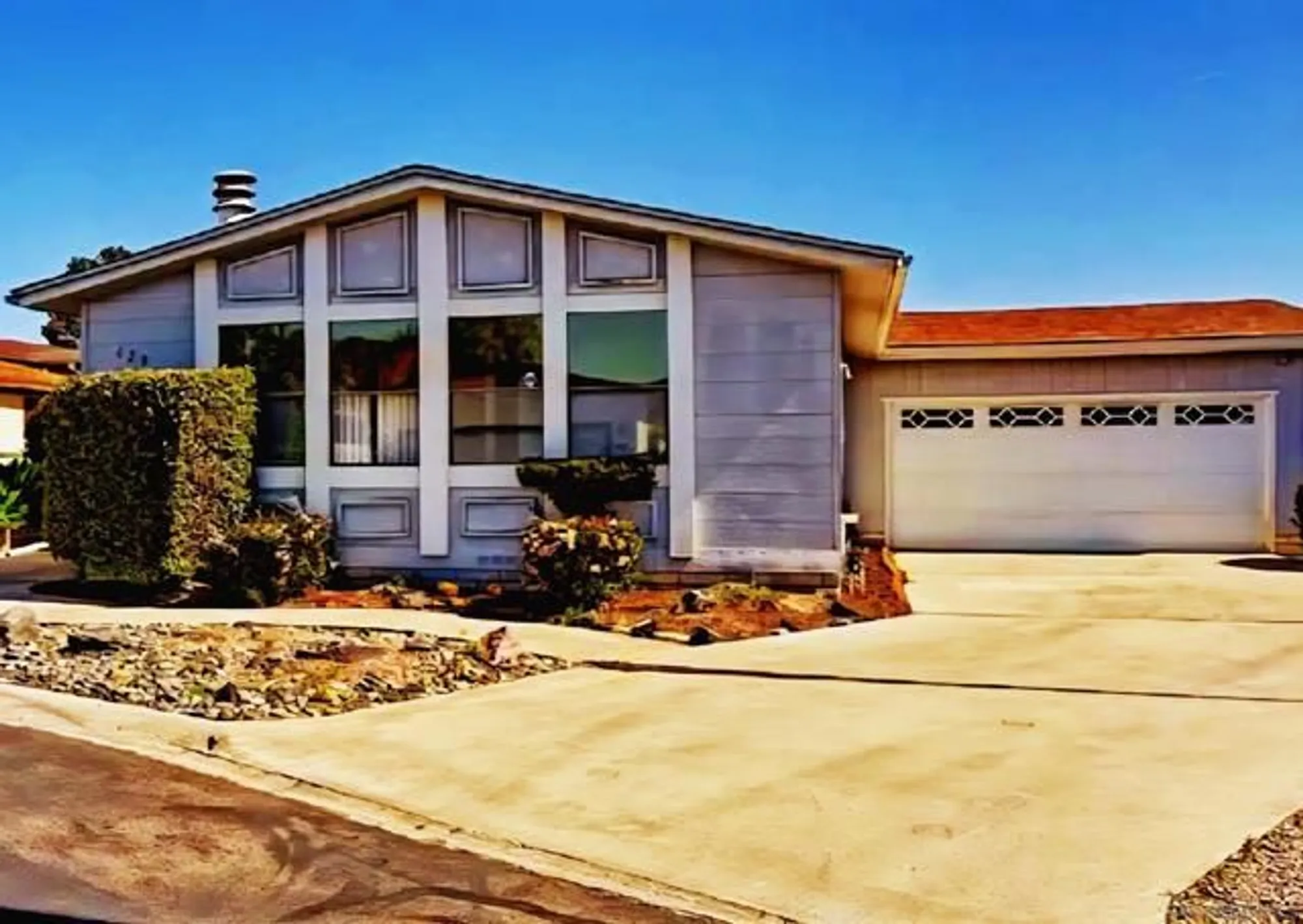 Property Slideshow image 5 of 5 | 629 via santiago, Vista, CA, 92081