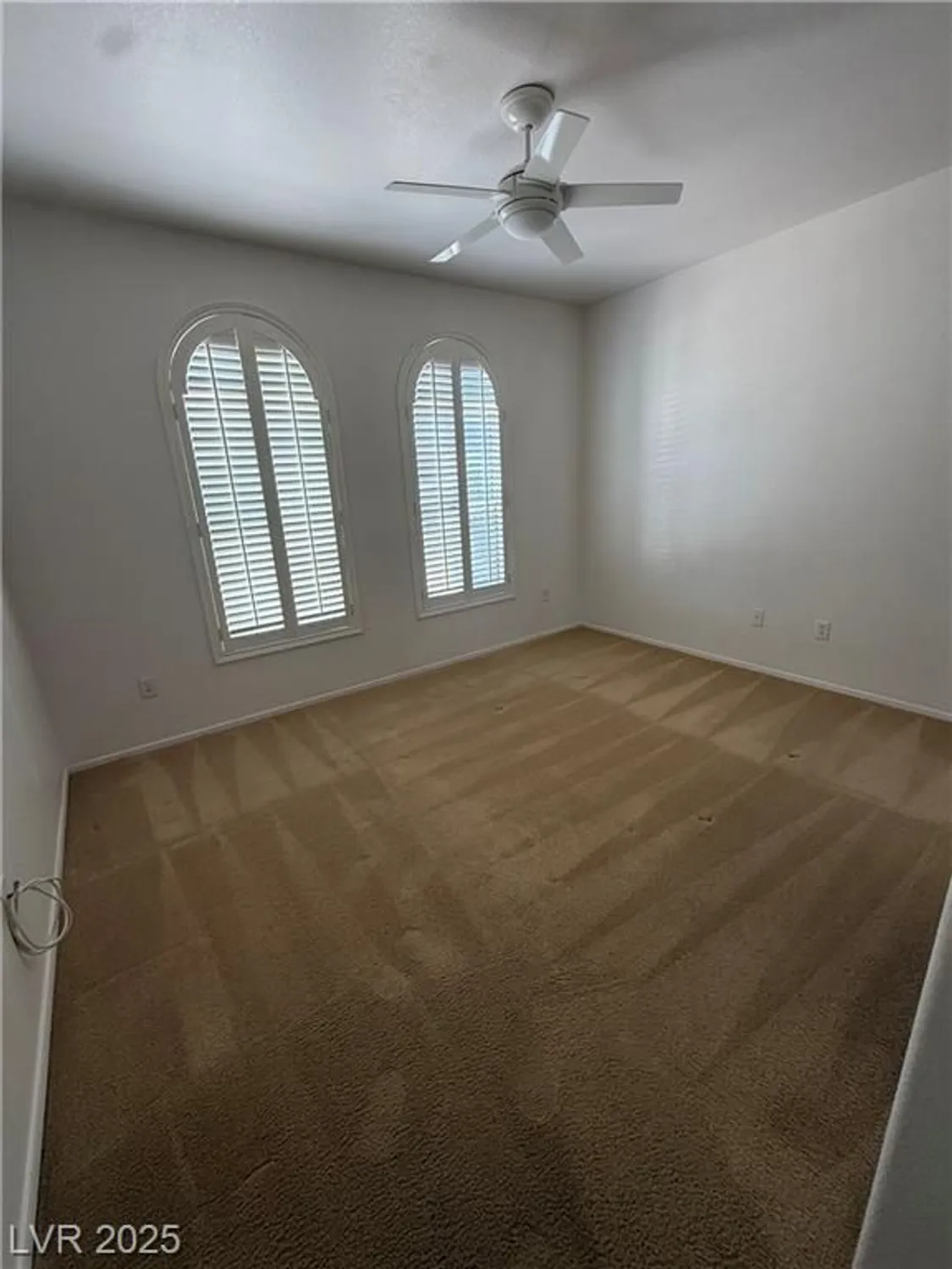 Property Slideshow image 10 of 16 | 2562 downeyville ave, Henderson, NV, 89052