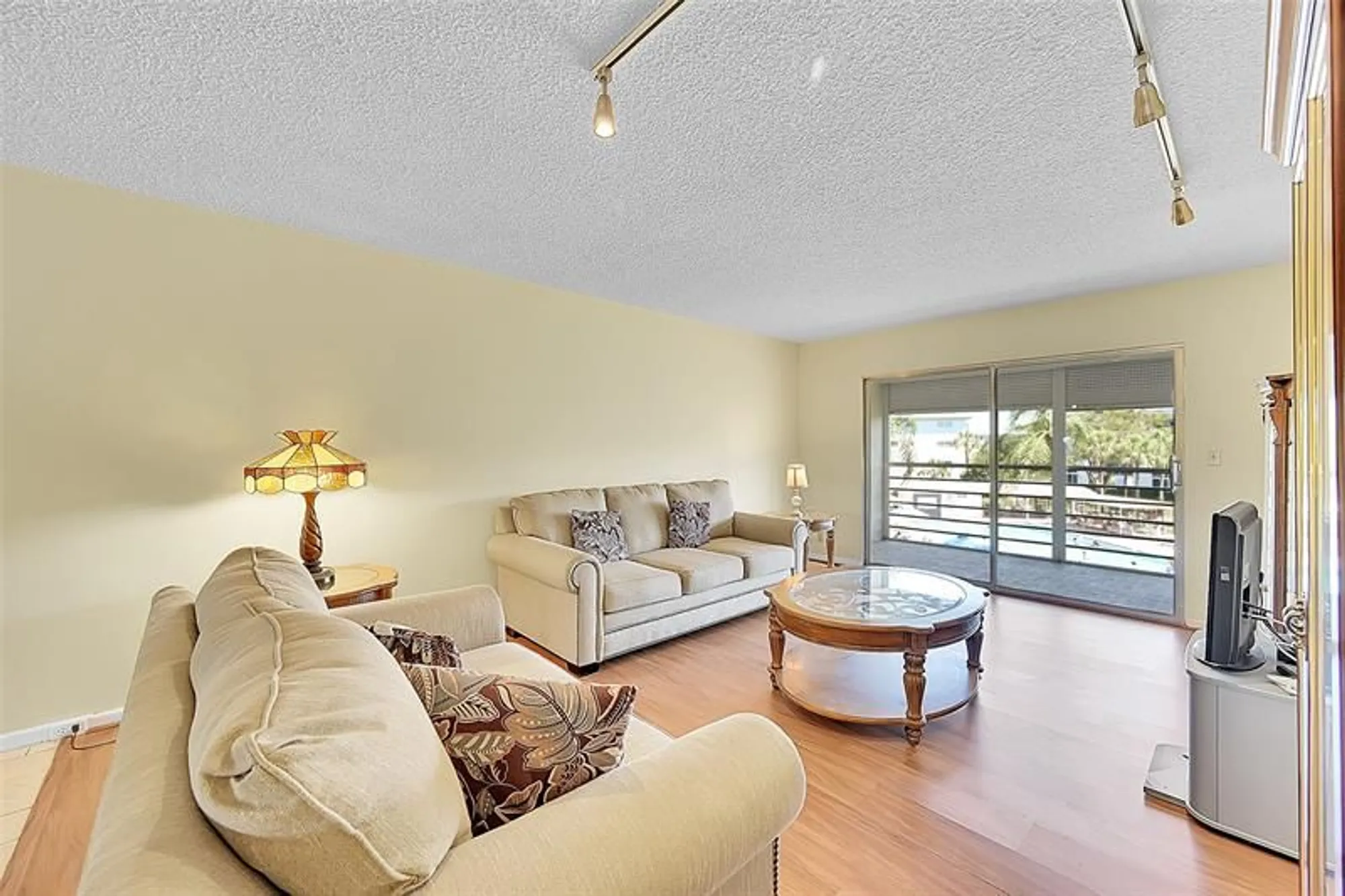 Property Slideshow image 13 of 29 | 2901 victoria cir k3, Coconut Creek, FL, 33066