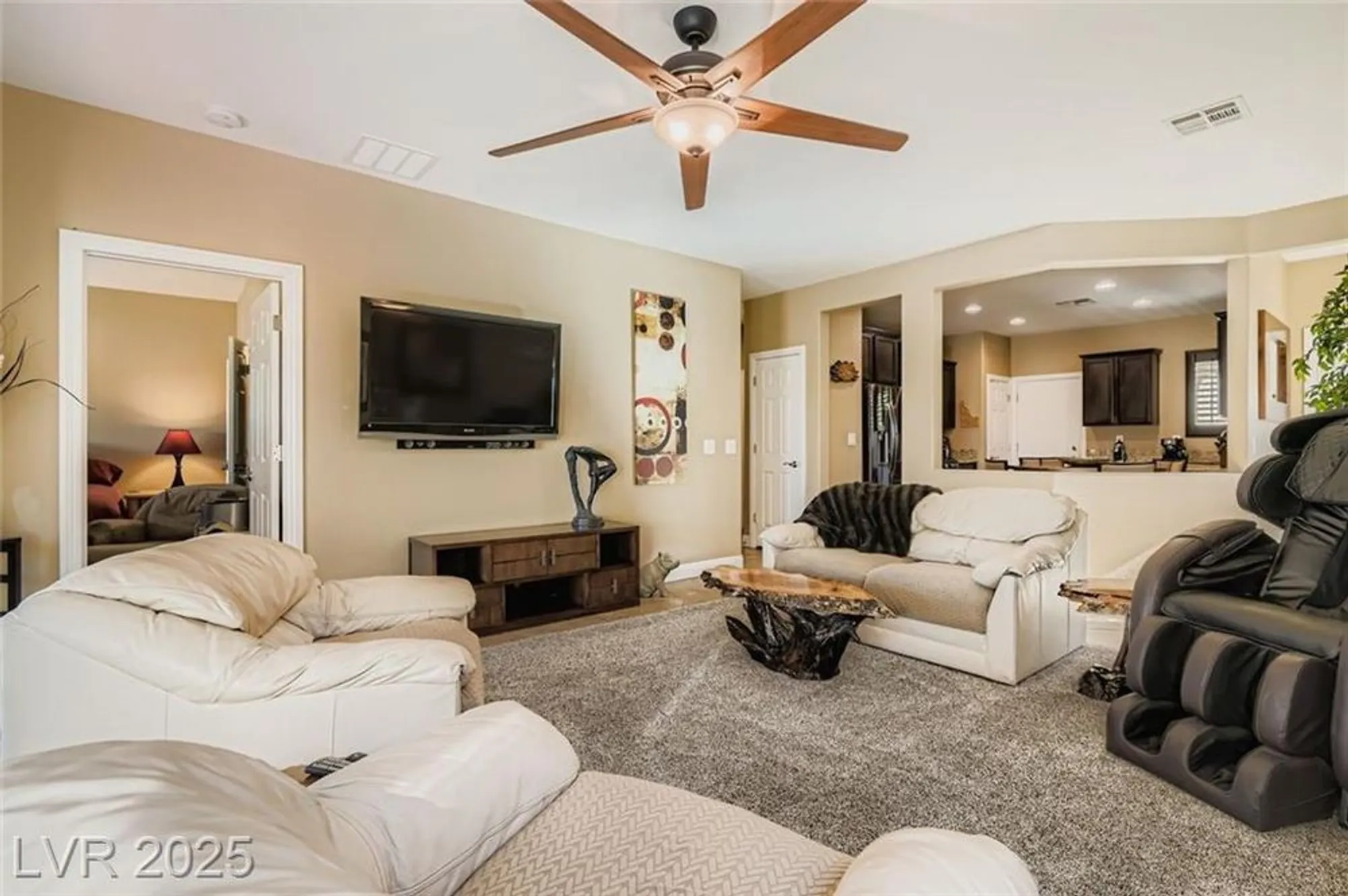 Property Slideshow image 10 of 45 | 3385 blue ribbon downs st, Las Vegas, NV, 89122