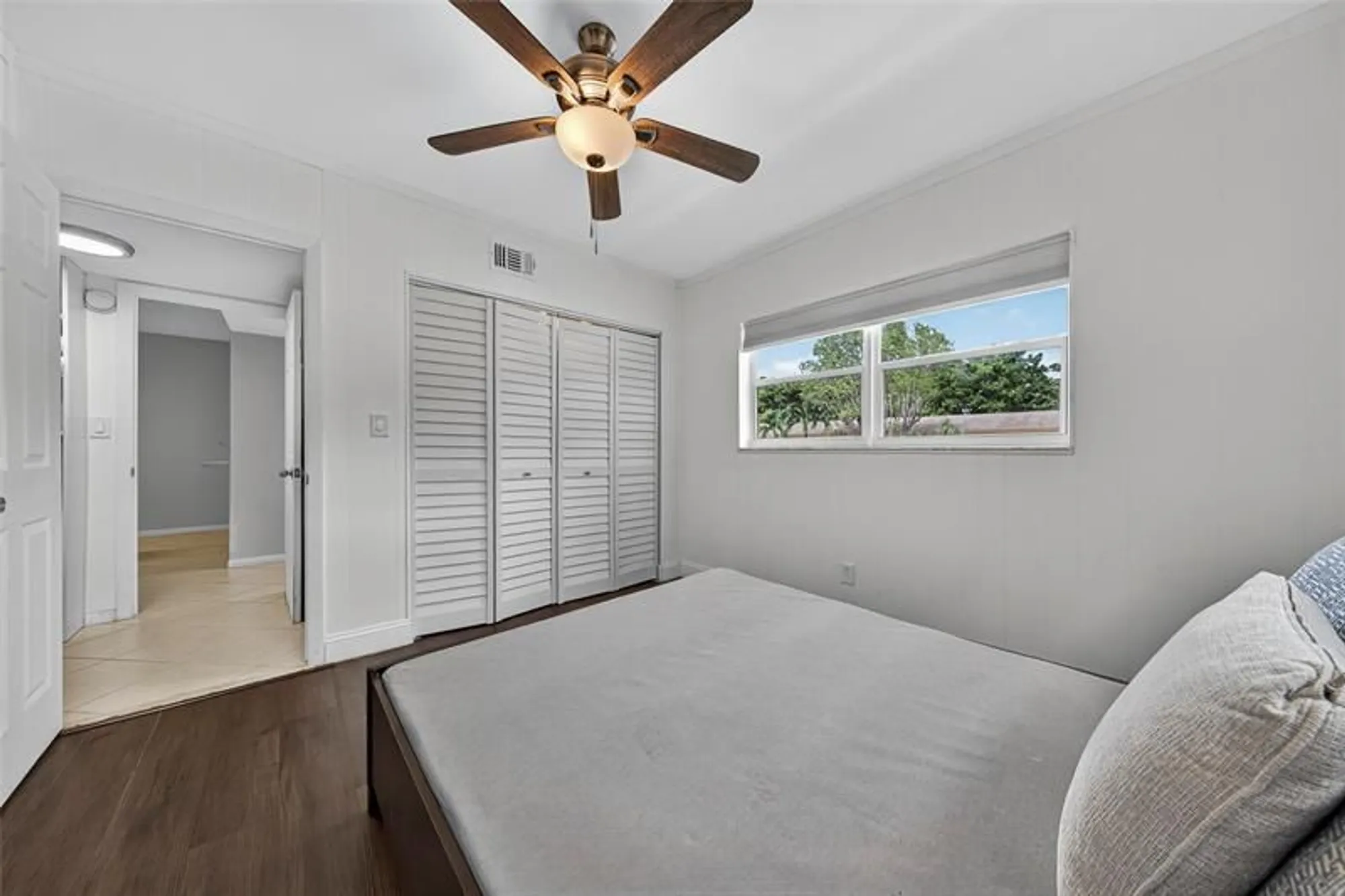 Property Slideshow image 6 of 44 | 7610 nw 1st st 201, Margate, FL, 33063