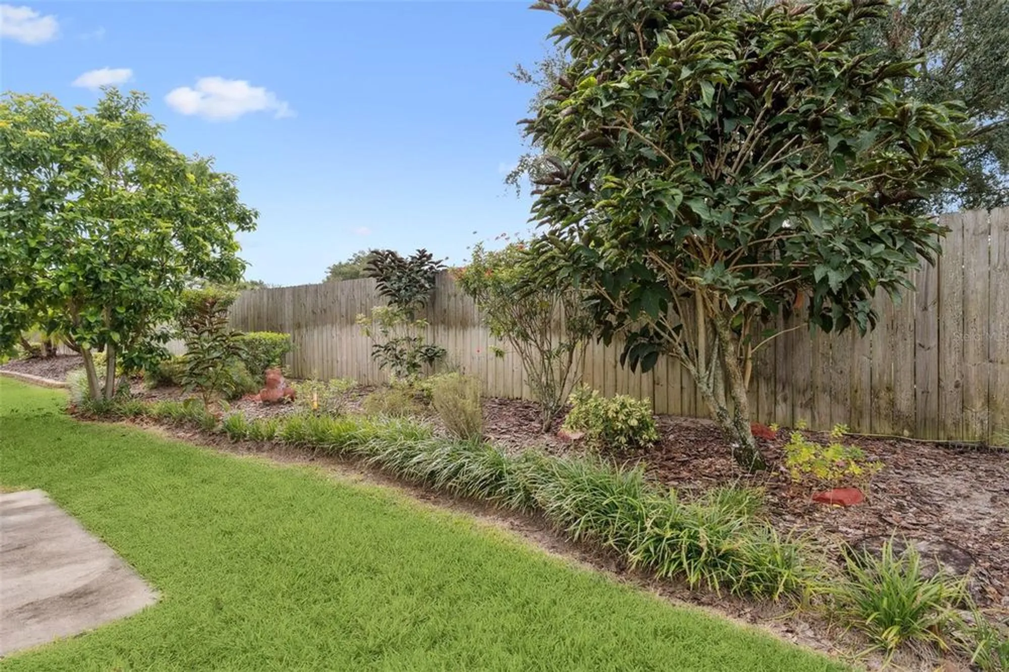 Property Slideshow image 26 of 40 | 400 lake suzanne dr, Lake Wales, FL, 33859