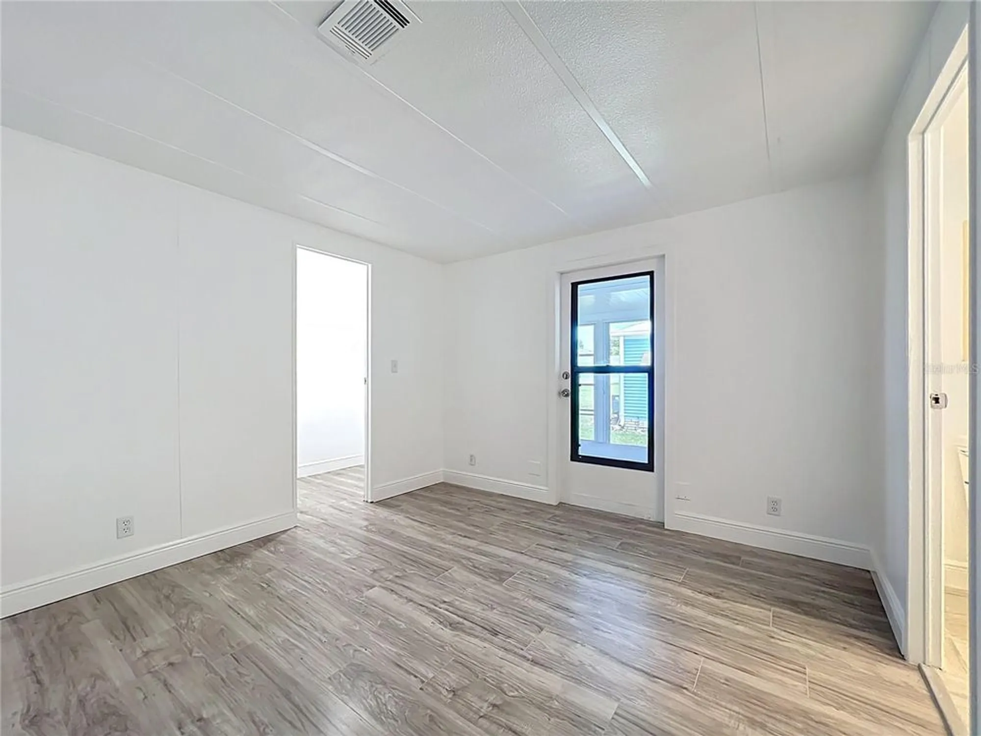 Property Slideshow image 12 of 30 | 143 westwood dr, Leesburg, FL, 34748