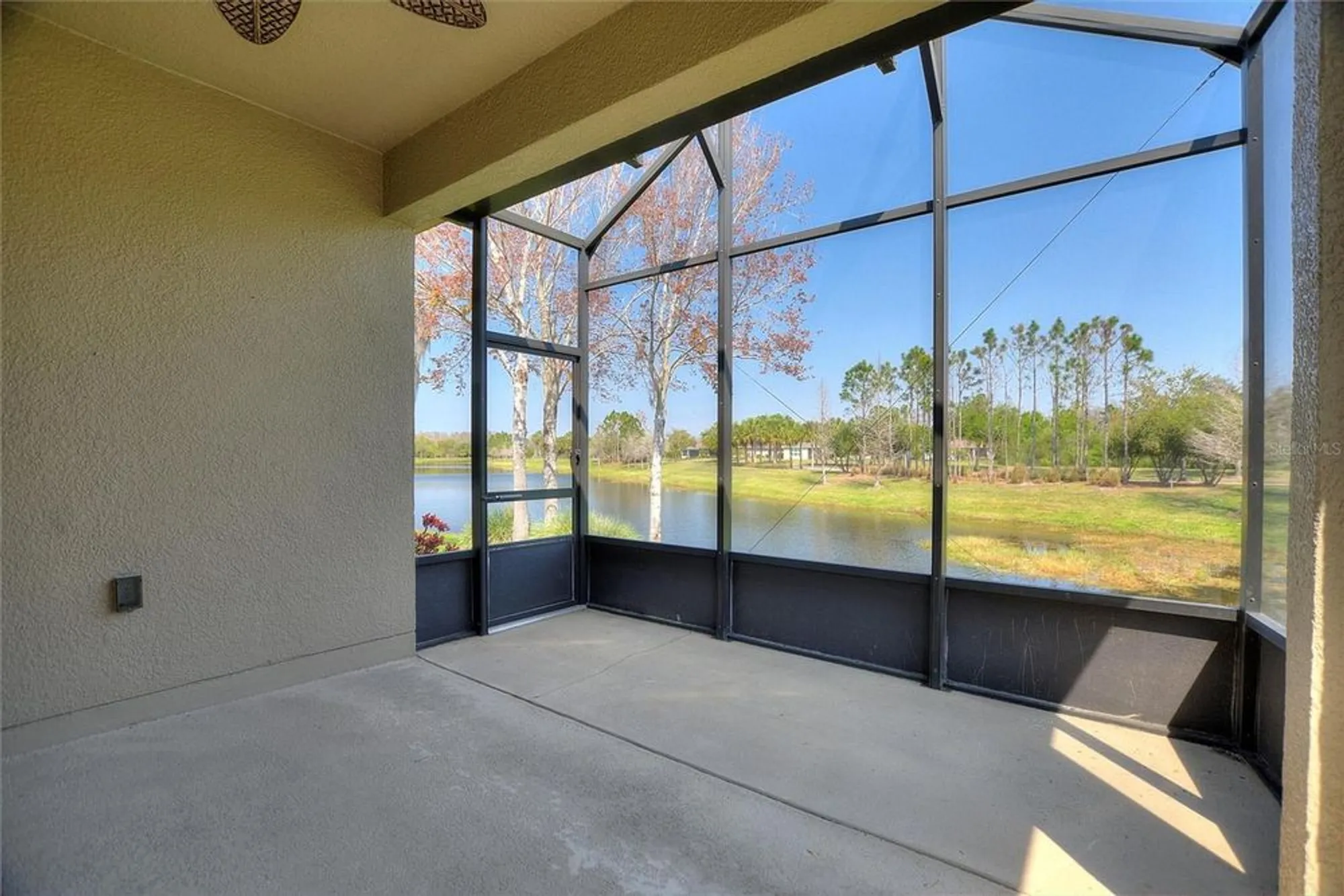 Property Slideshow image 23 of 44 | 555 presido park pl, Kissimmee, FL, 34759
