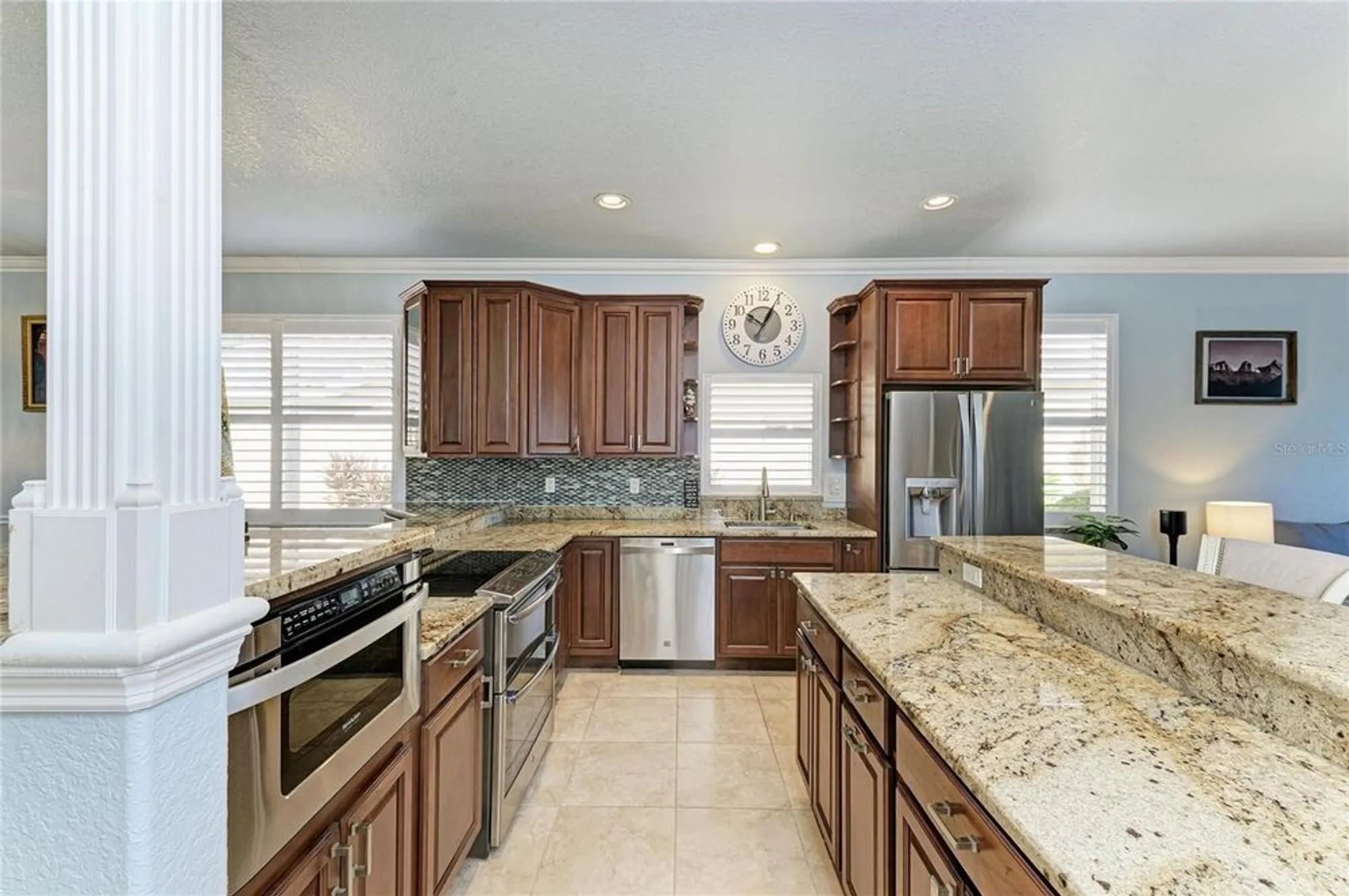 Property Slideshow image 15 of 52 | 212 river enclave ct, Bradenton, FL, 34212