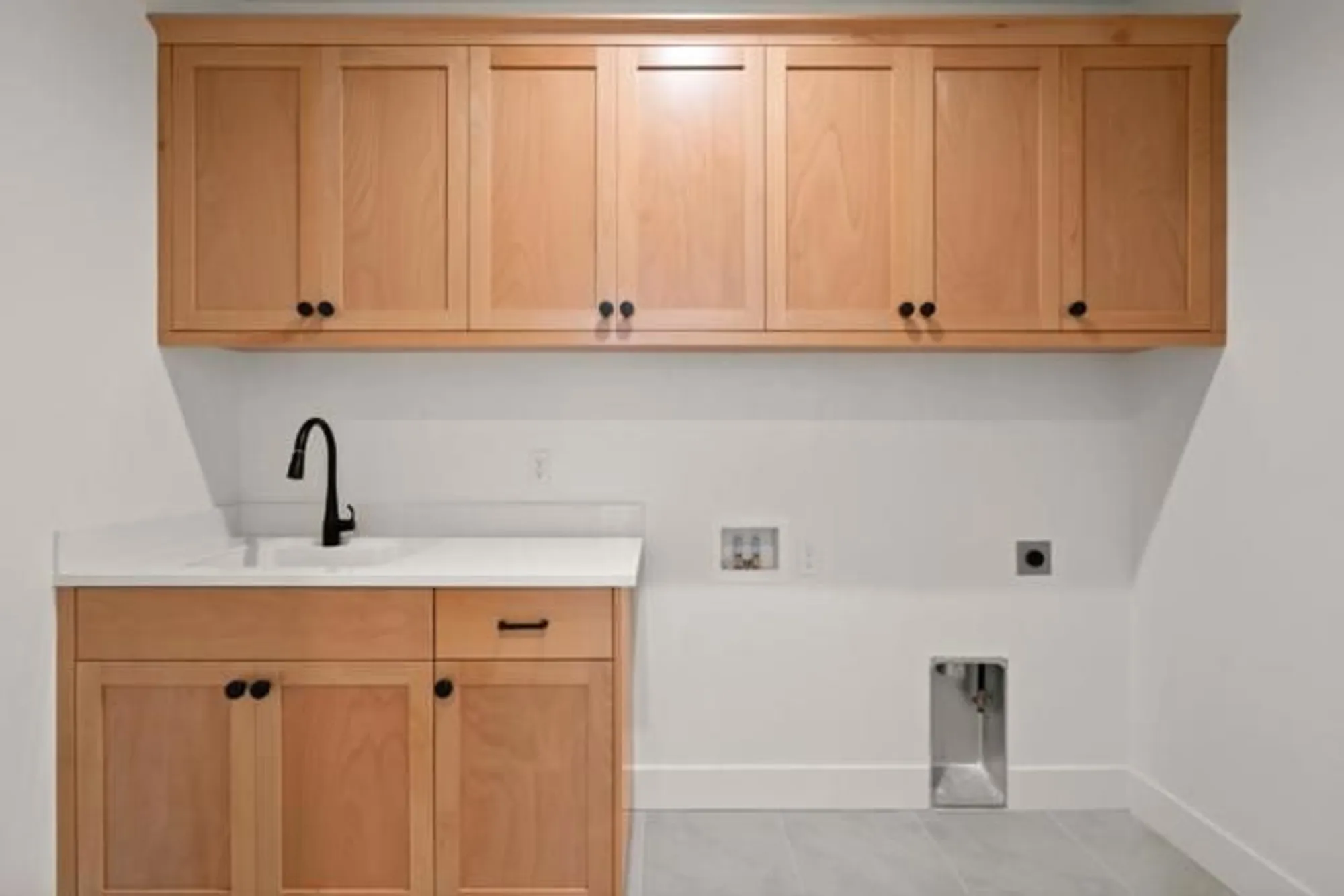 Property Slideshow image 6 of 16 | 2171 white oak dr, Hollister, CA, 95023