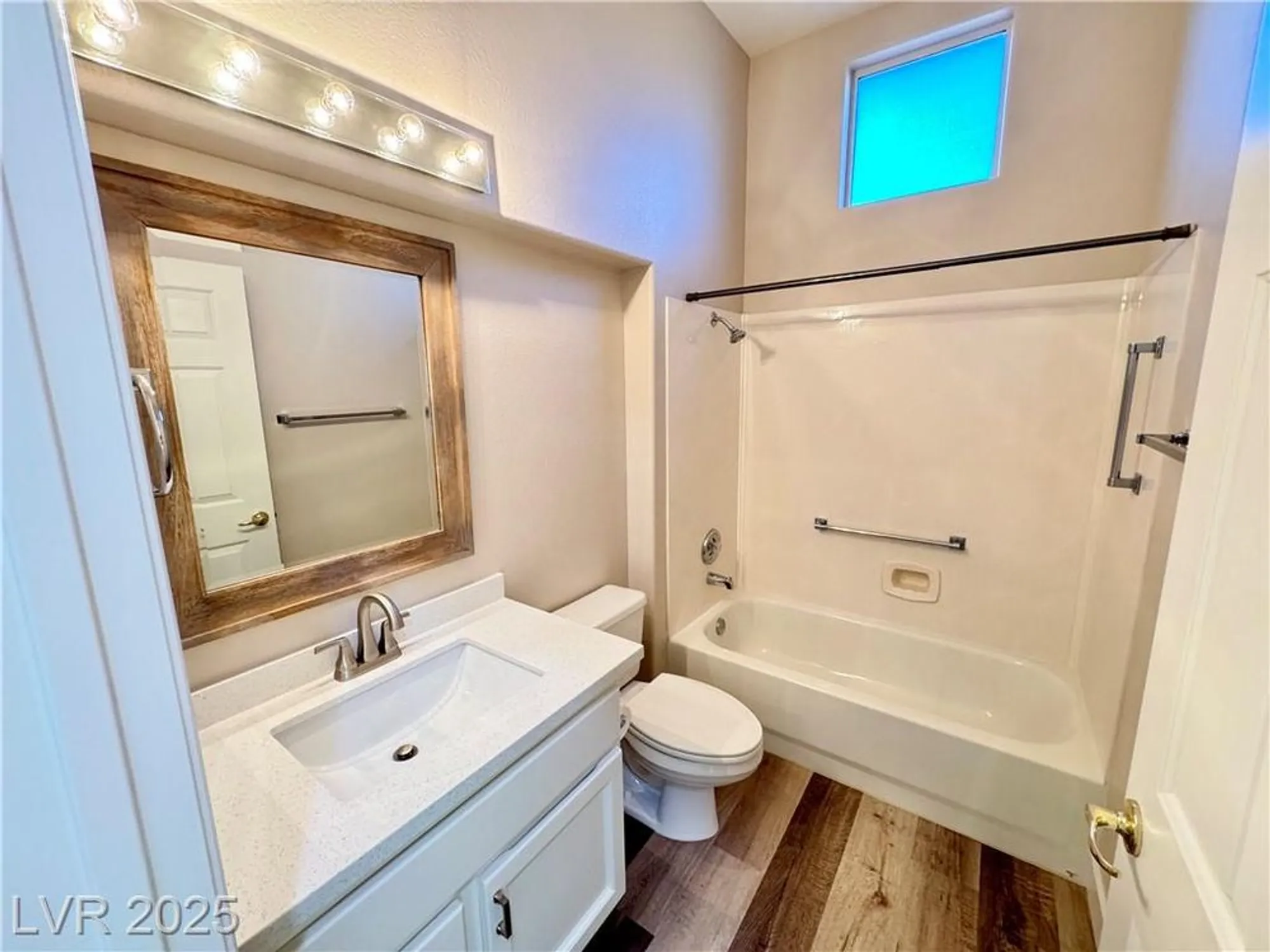 Property Slideshow image 22 of 98 | 10316 bent brook pl, Las Vegas, NV, 89134