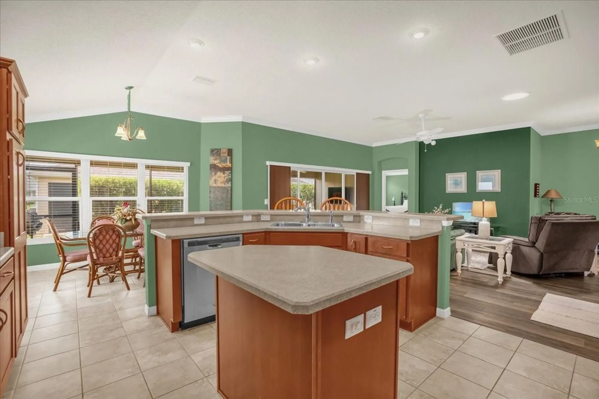 Property Slideshow image 11 of 31 | 3283 delk dr, The Villages, FL, 32163