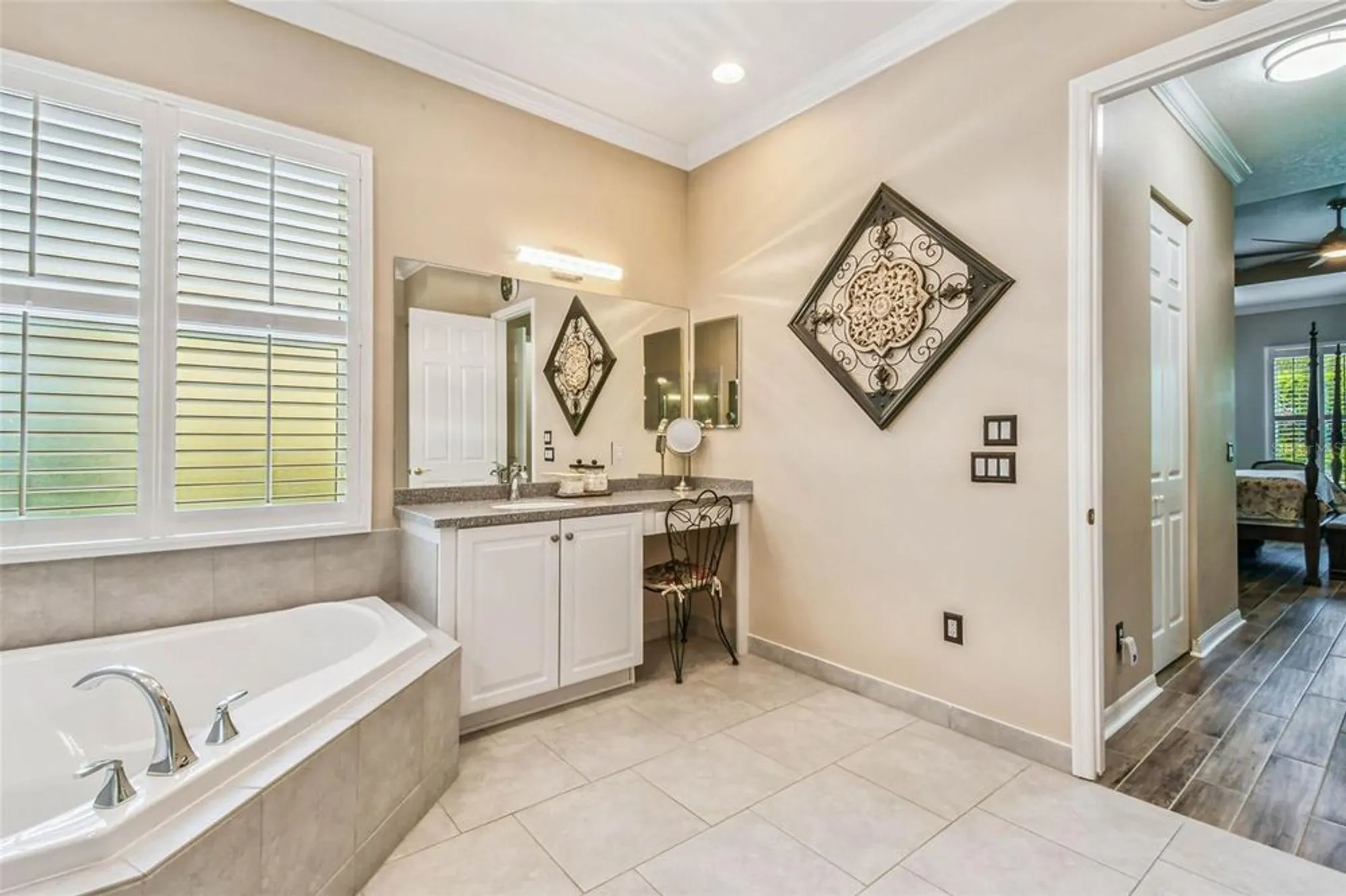 Property Slideshow image 30 of 53 | 16301 garnet glen pl, Wimauma, FL, 33598
