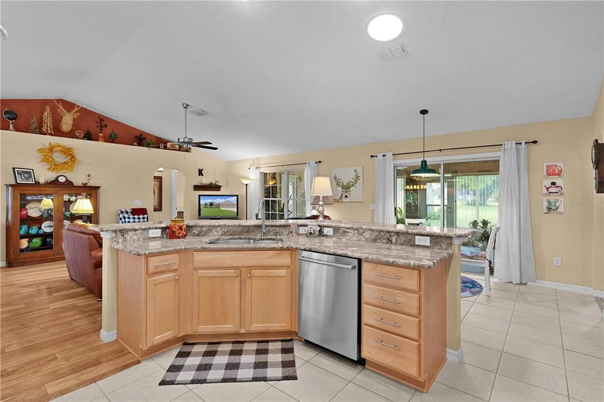 Property Slideshow image 7 of 37 | 17355 se 110th ter, Summerfield, FL, 34491