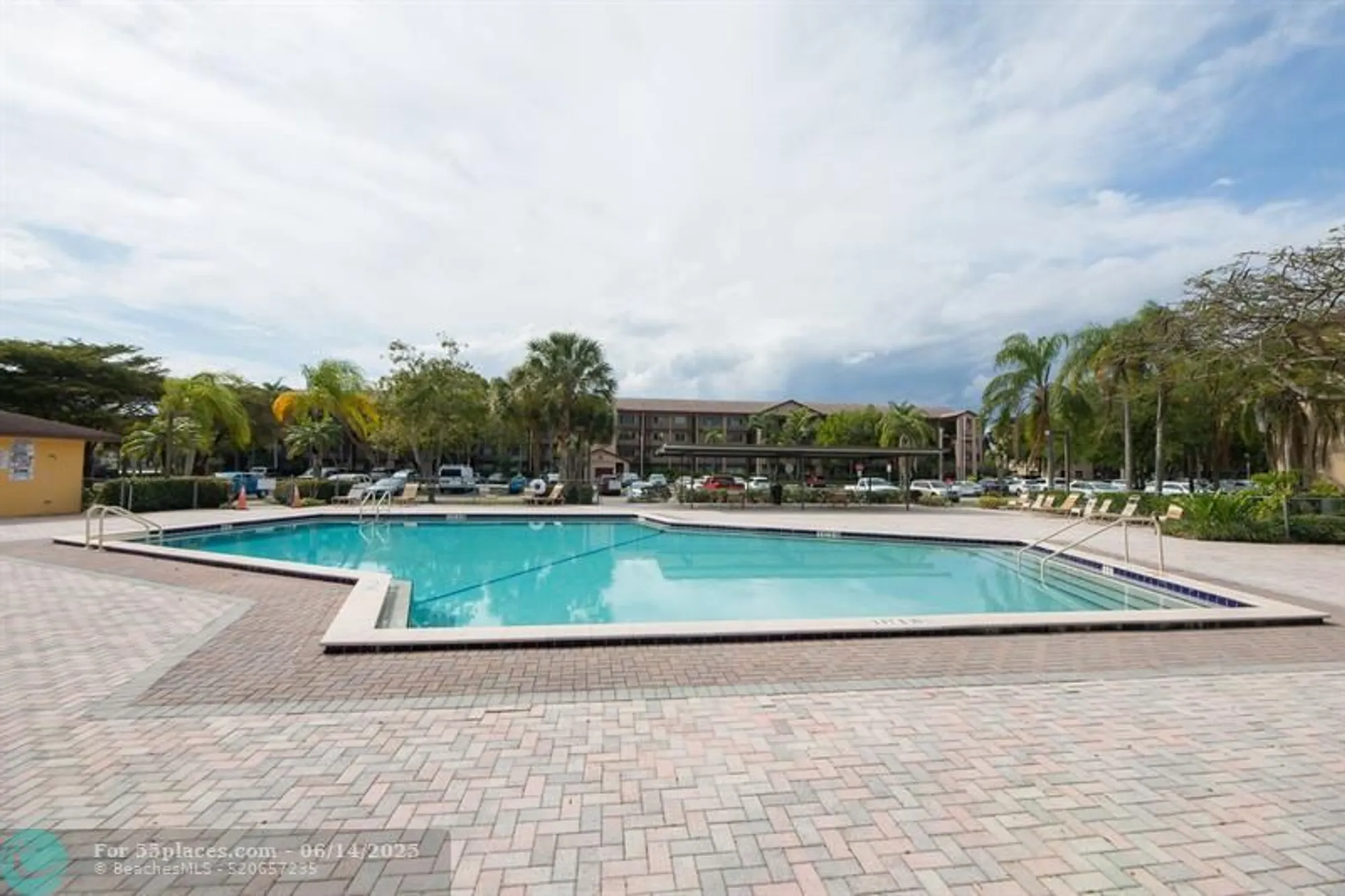 Property Slideshow image 39 of 62 | 750 sw 138th ave apt 403f, Pembroke Pines, FL, 33027