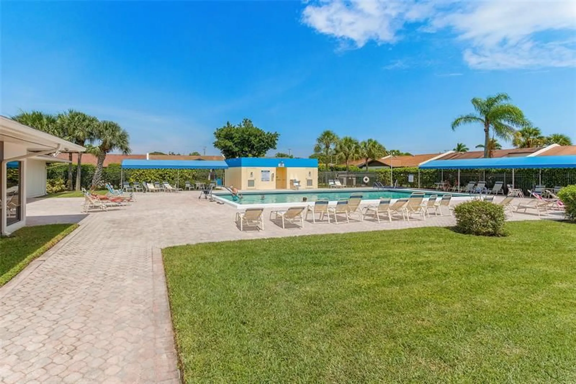 Property Slideshow image 35 of 43 | 5280 las verdes cir 202, Delray Beach, FL, 33484