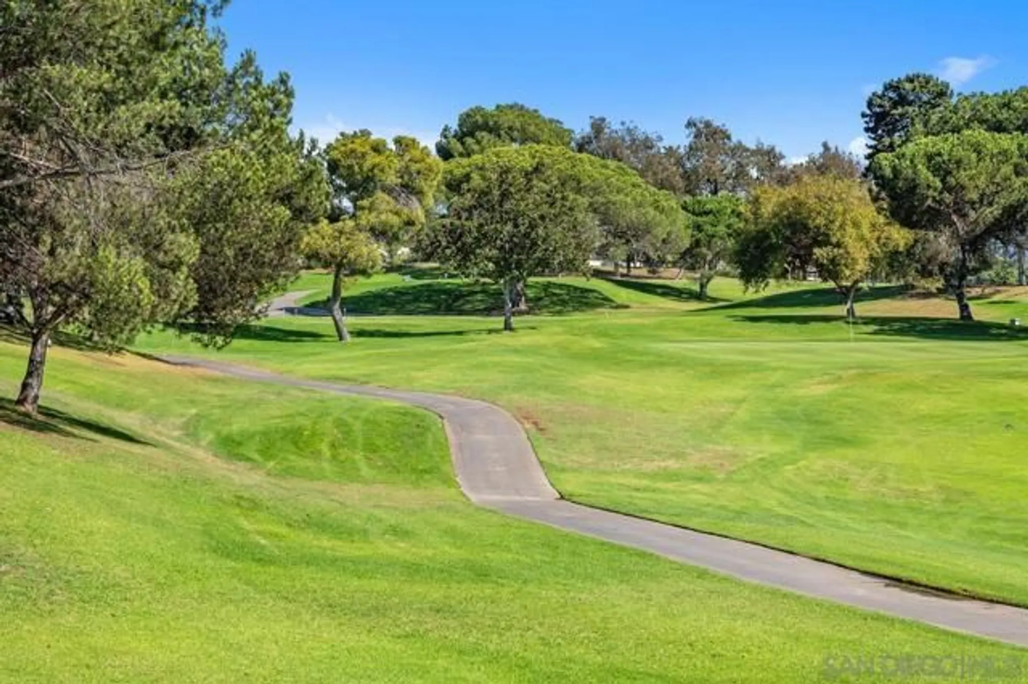 Property Slideshow image 33 of 48 | 12687 senda acantilada, San Diego, CA, 92128