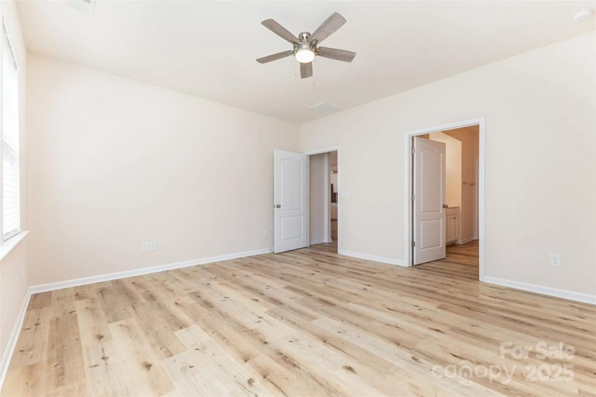 Property Slideshow image 20 of 28 | 6007 edinburgh ln, Fort Mill, SC, 29707