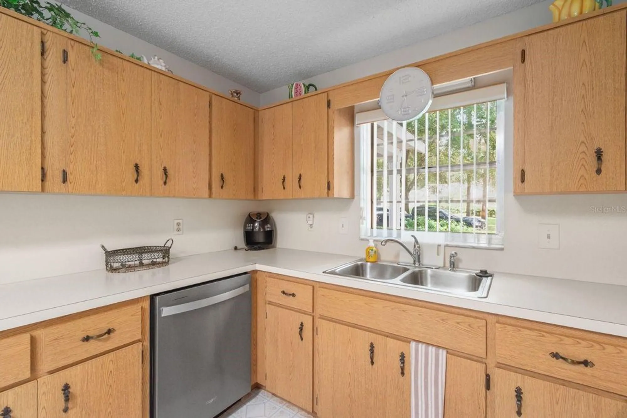 Property Slideshow image 15 of 33 | 9250 sw 83rd ct c, Ocala, FL, 34481