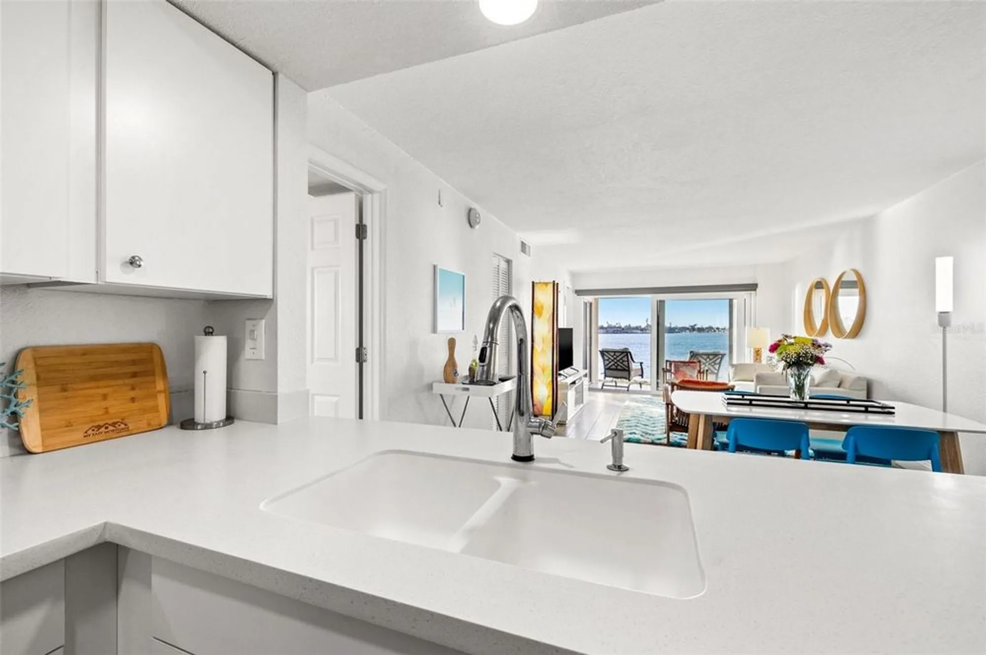 Property Slideshow image 12 of 38 | 6265 sun blvd apt 101, Saint Petersburg, FL, 33715