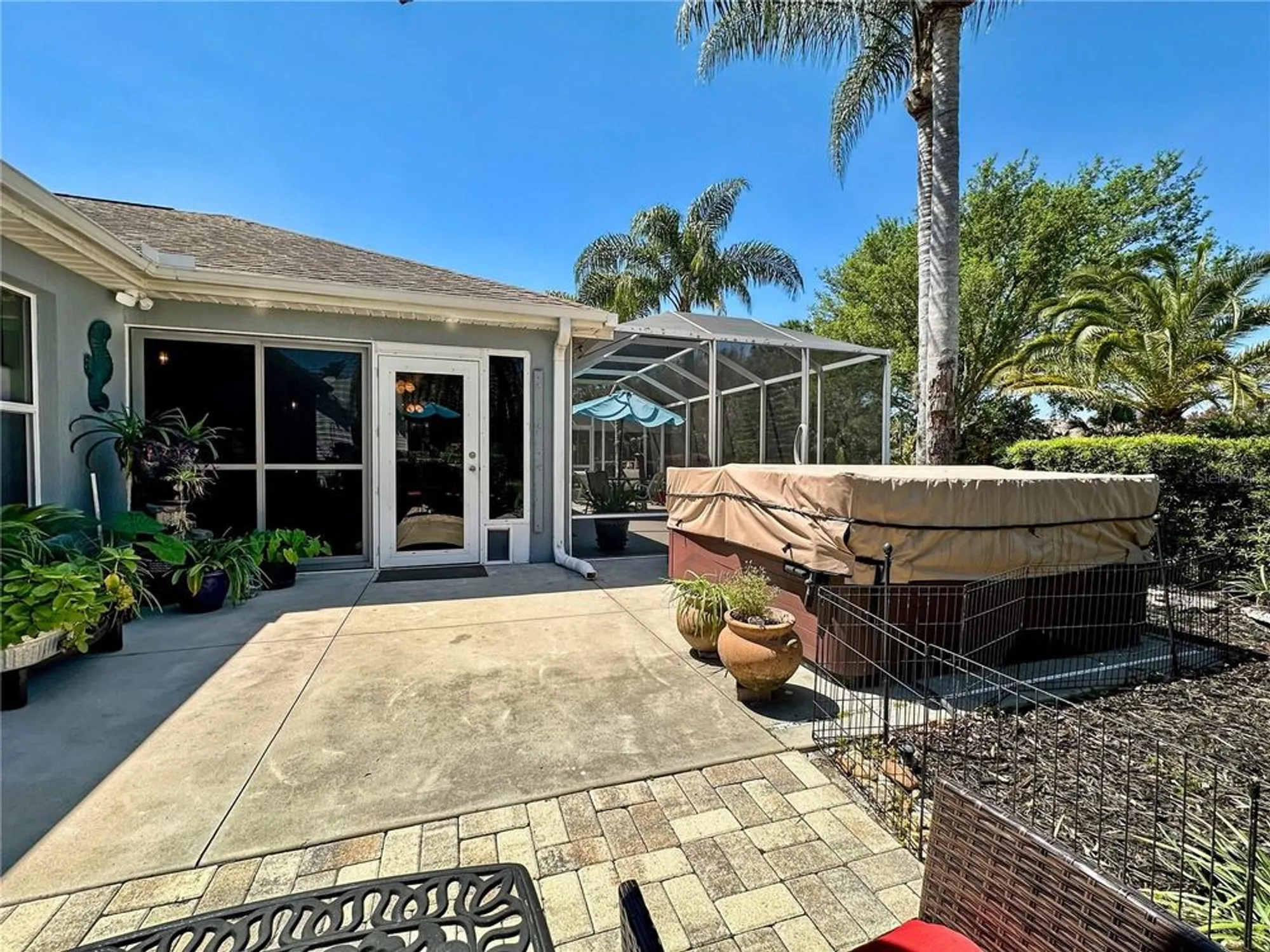 Property Slideshow image 34 of 42 | 867 castleberry cir, The Villages, FL, 32162