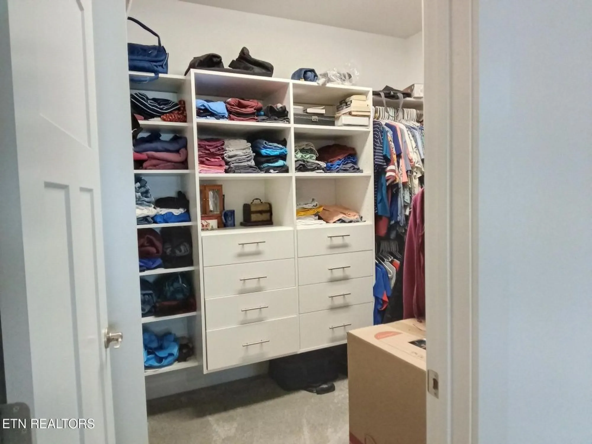 Property Slideshow image 24 of 36 | 115 bent oak ter, Crossville, TN, 38558