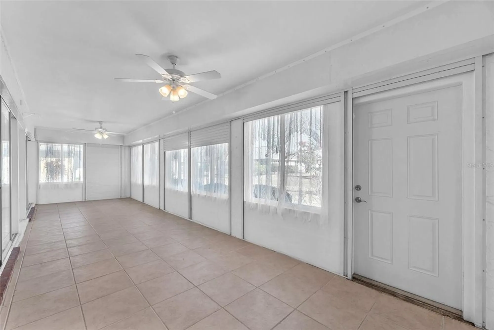 Property Slideshow image 10 of 30 | 1722 coco palm cir, Sun City Center, FL, 33573