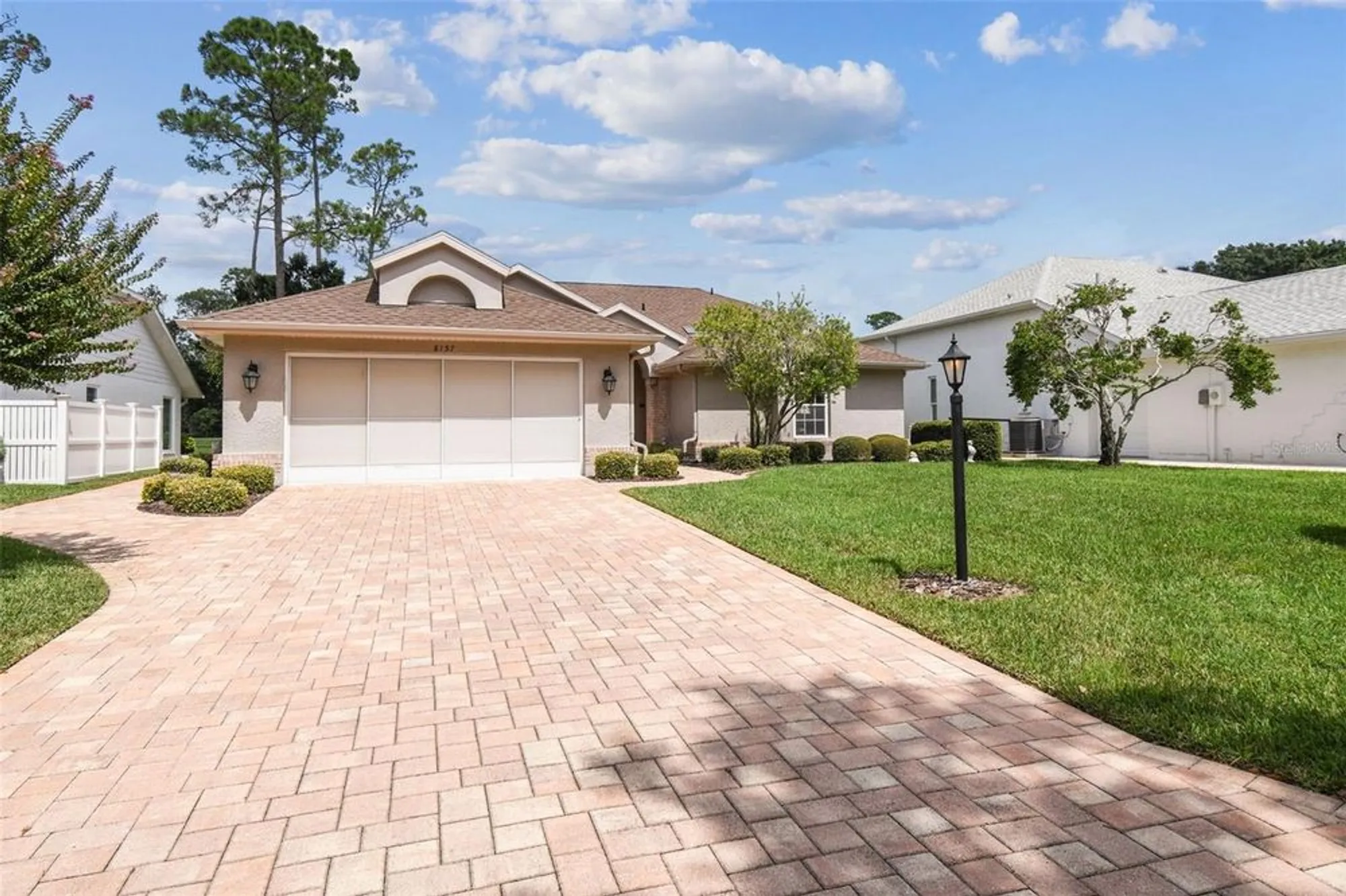Property Slideshow image 4 of 86 | 8157 hidden hills dr, Spring Hill, FL, 34606